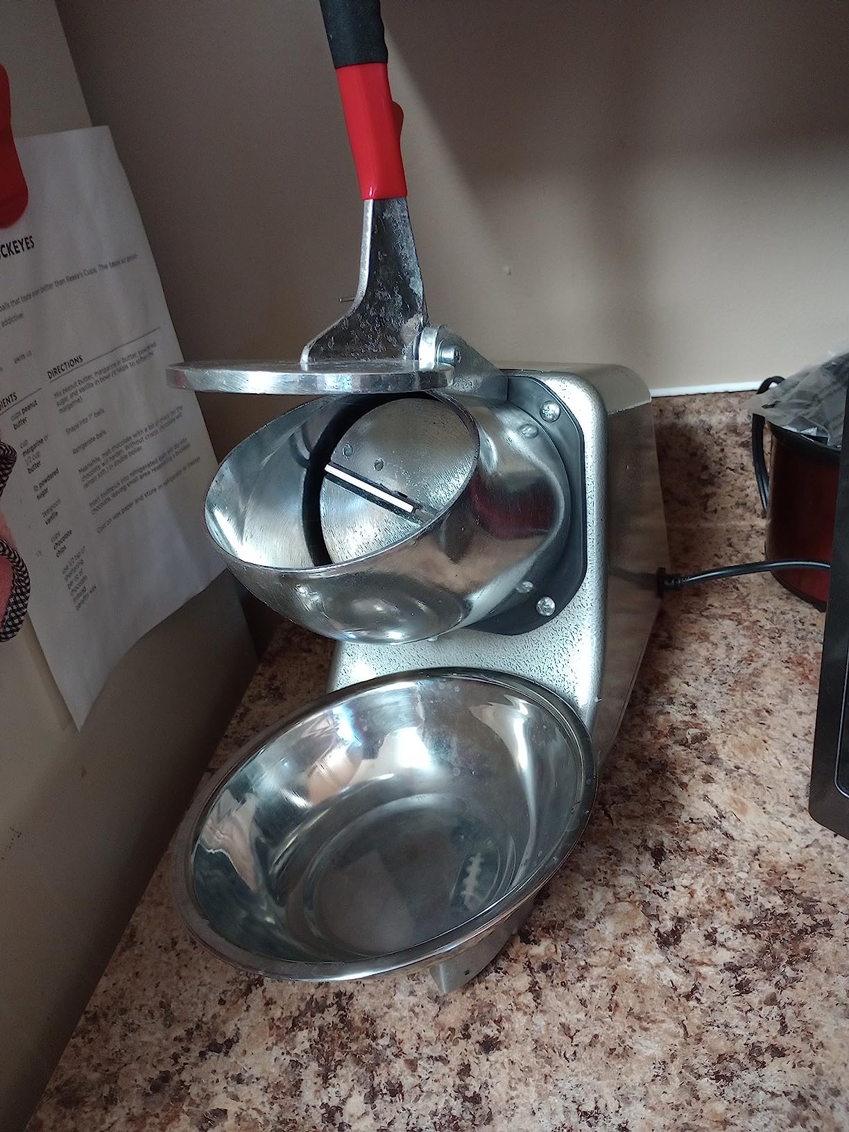 Reespring Snow Cone Machine Shaved Ice Machine Ice Crusher with Stainless Steel Blade Kitchen Electric for Shaved Ice and Snow Cone (300W 2000r/min) Also Comes with a Free Ice Pick and Ice Cube Tray customer photo 2