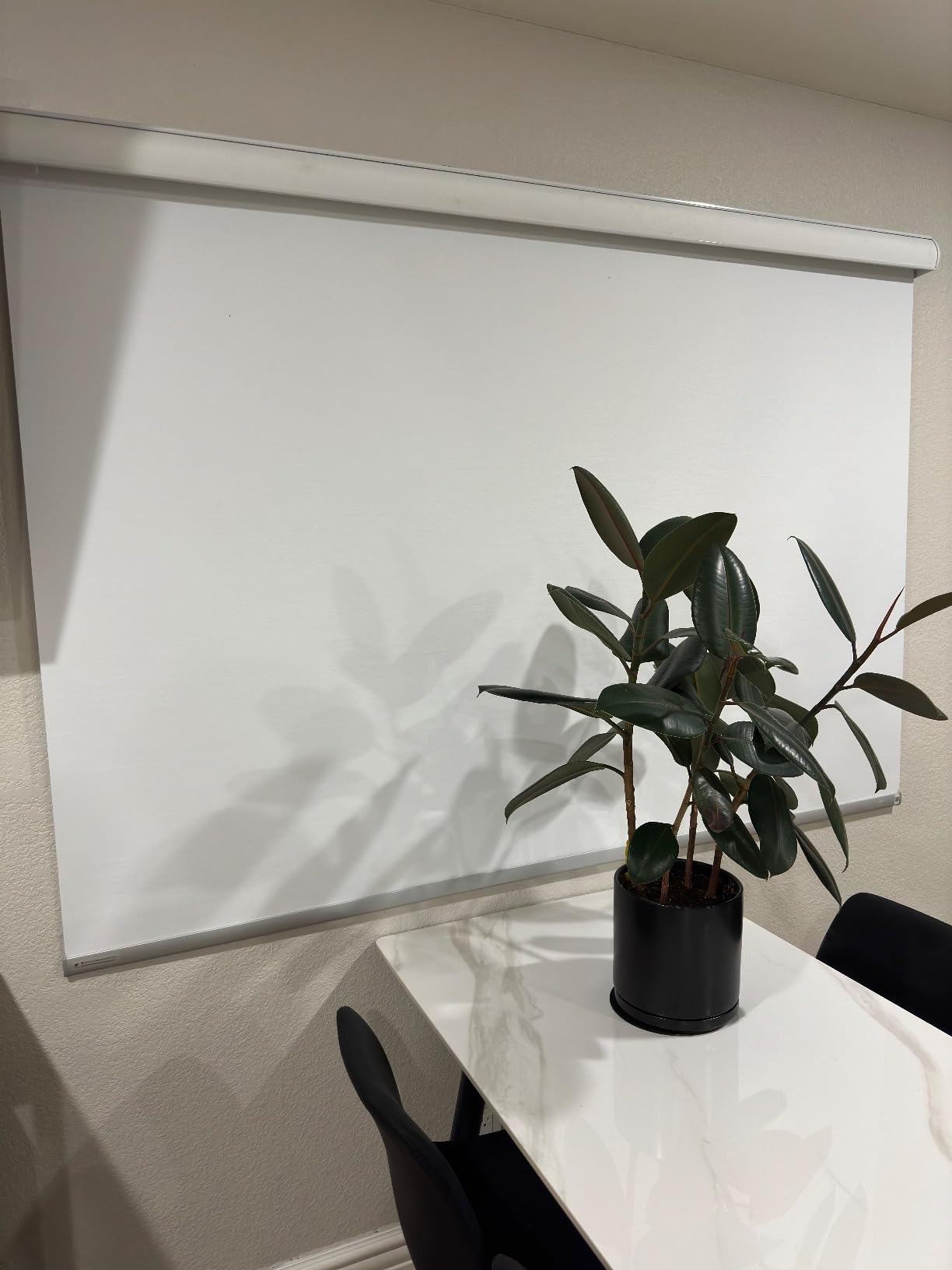 SmartWings Motorized Smart Blinds with Remote, Custom Automatic 100% Blackout Roller Shade Compatible with Alexa/Homekit/Google, Electric Smart Blinds for Indoor Windows, Essential White customer photo 1