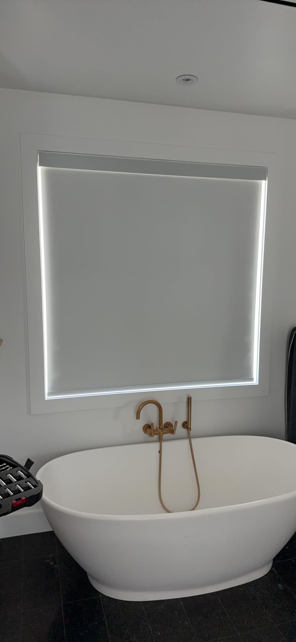 SmartWings Motorized Smart Blinds with Remote, Custom Automatic 100% Blackout Roller Shade Compatible with Alexa/Homekit/Google, Electric Smart Blinds for Indoor Windows, Essential White customer photo 2