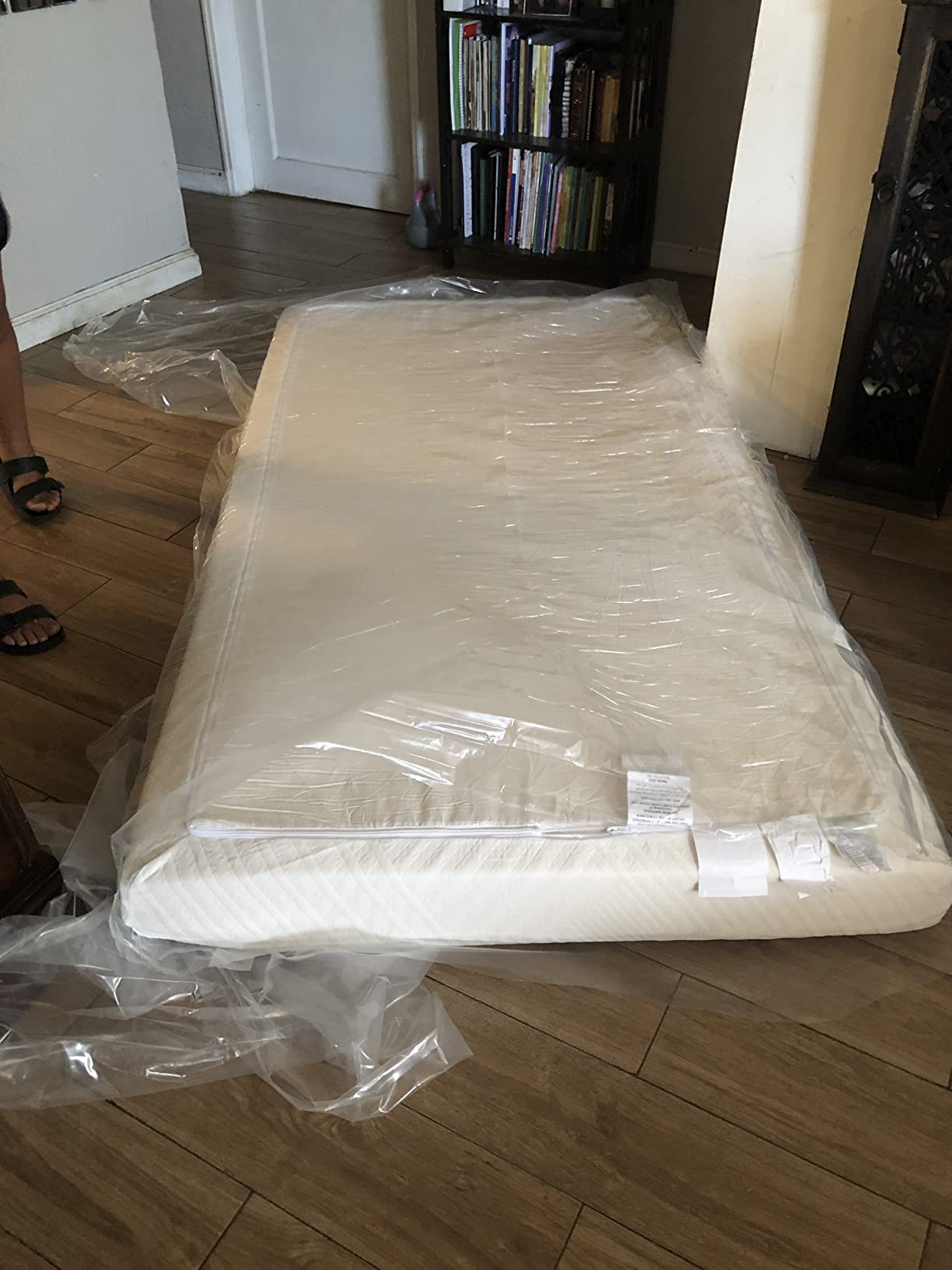 MLILY Kids Full Mattress, 6 Inch Green Tea Gel Cooling Memory Foam, Medium Firm, White customer photo 1