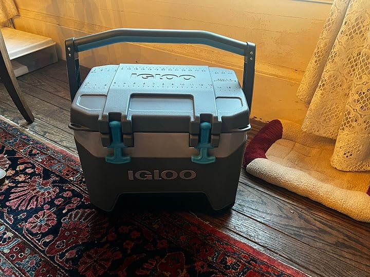 Igloo BMX Cooler | Insulated Hard Shell Ice Chest customer photo 2