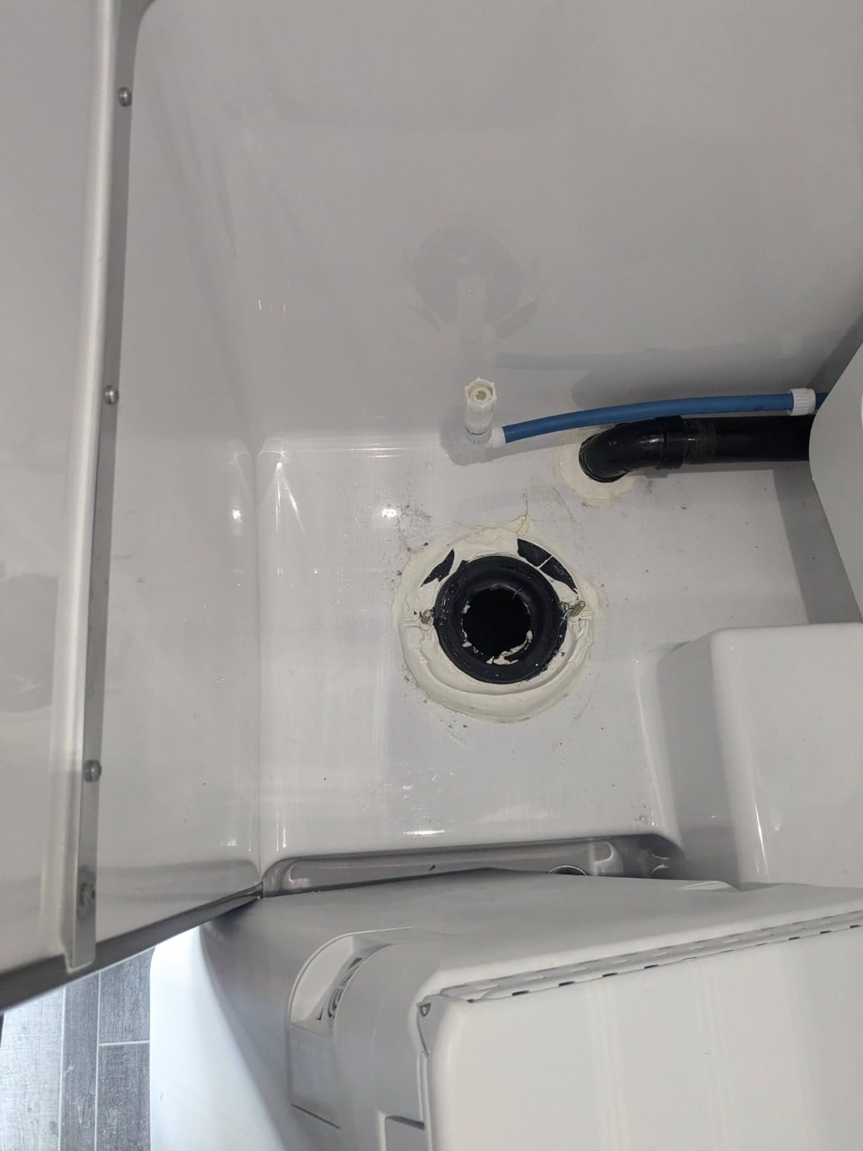 Origin Composting Toilet - 12V Electric Agitator, Urine Diverting RV Toilet for Van Life, Tiny Home & Boat - 15