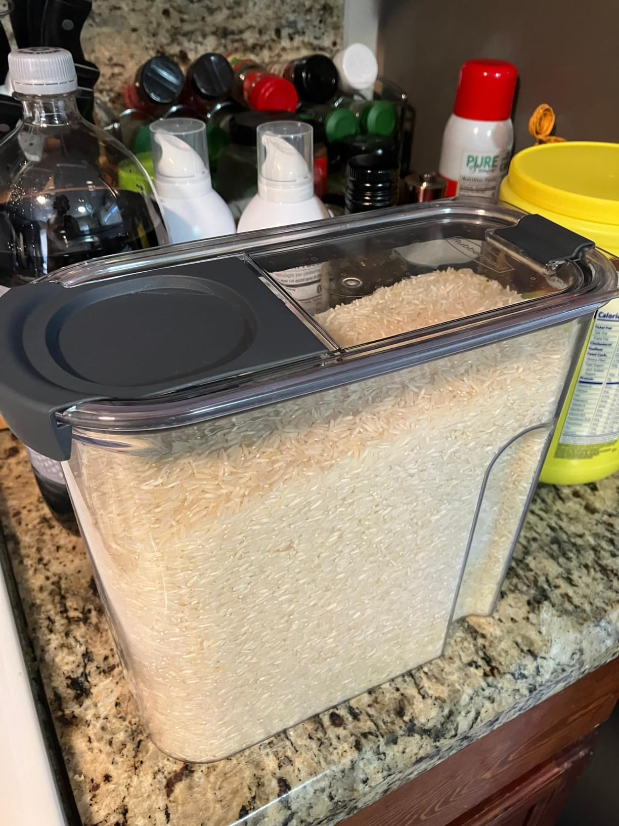 Rubbermaid Brilliance 14-Piece Food Storage Container Set with Scoops Airtight BPA-Free for Kitchen and Pantry Organization customer photo 1