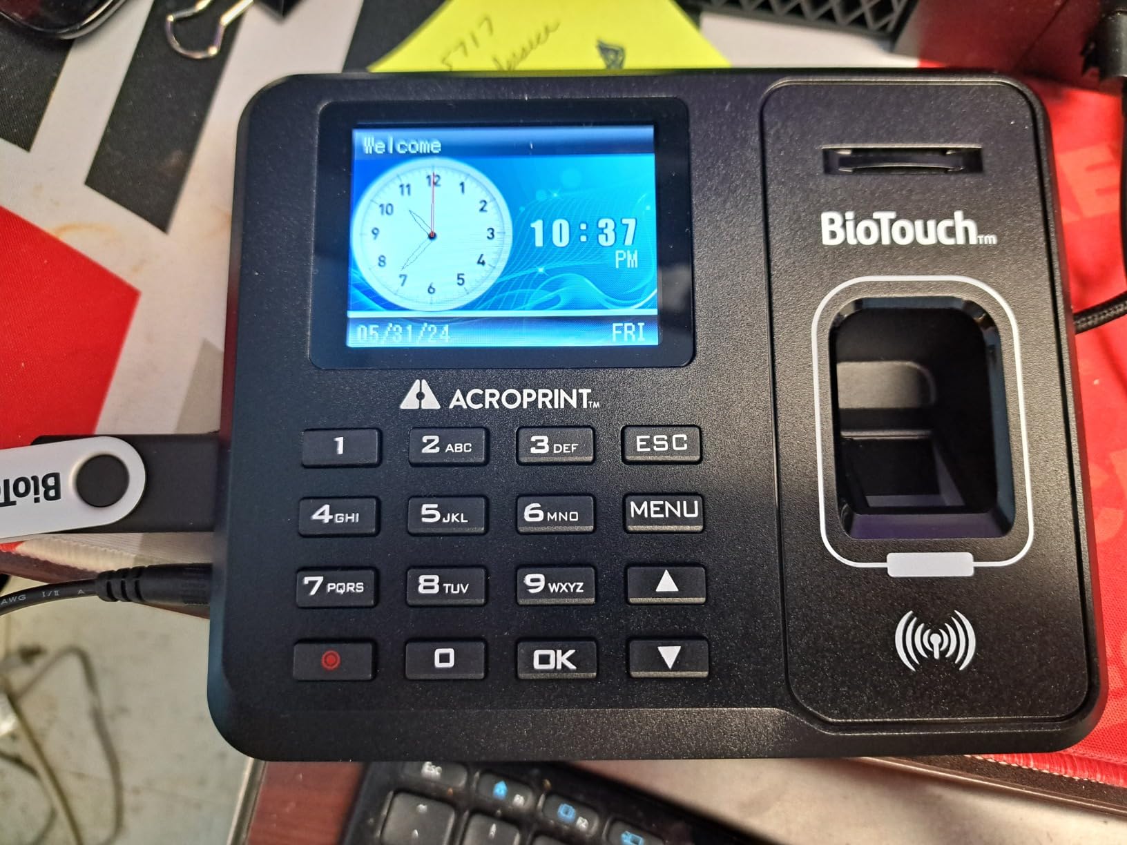 Acroprint BioTouch Self-Contained Automatic Biometric Fingerprint/Proximity Time Clock (No Monthly Fee) customer photo 1