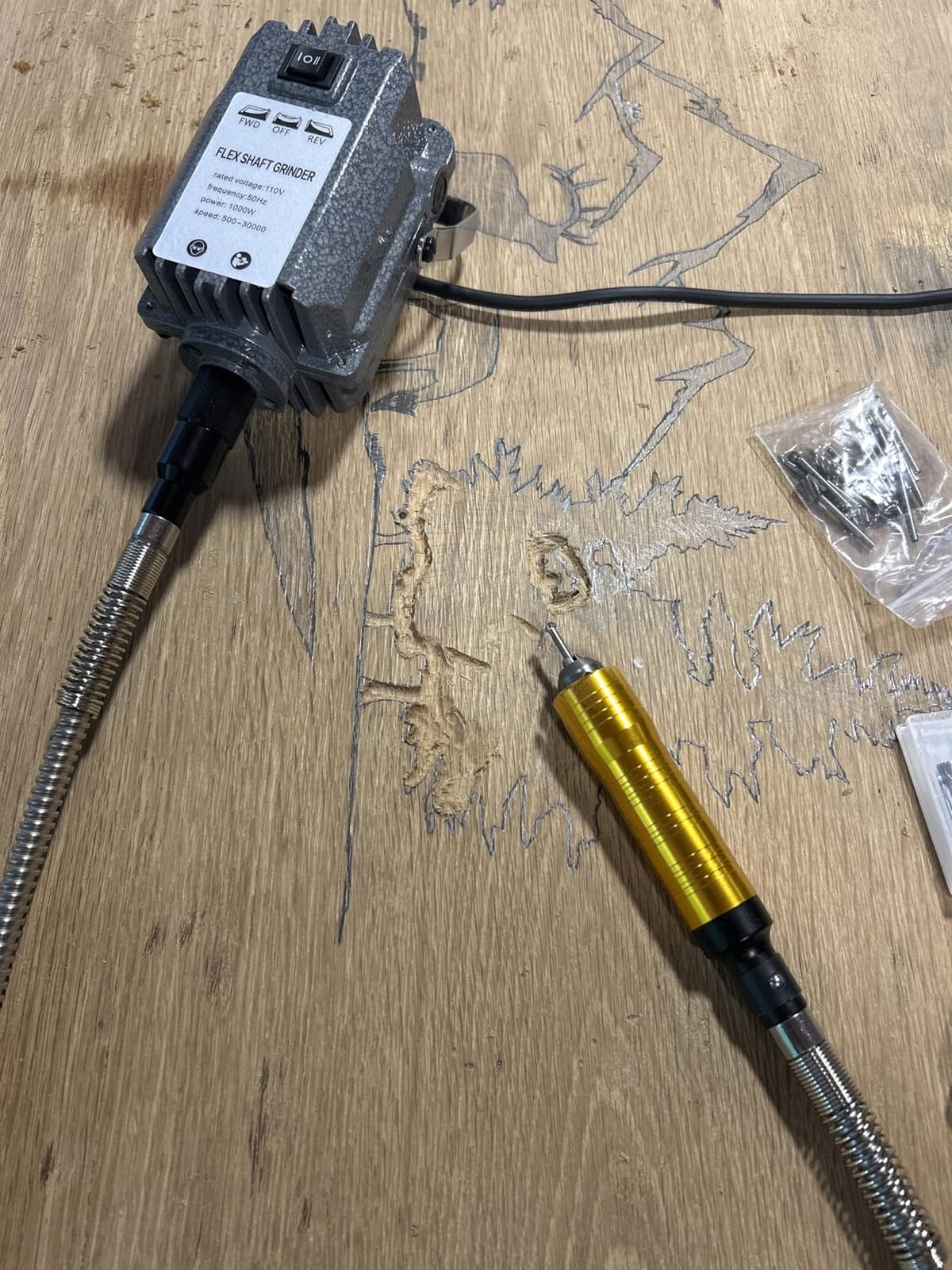 1000W 30000RPM Electric Flex Shaft Rotary Tool Foot Pedal Control Flex Shaft Hanging Grinder Carver Can Forward-Reverse Rotation, Multi-function Kit with Accessories for Carve-Buffing Diy Craft work customer photo 2