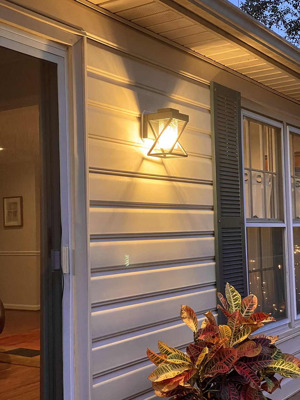 Dusk to Dawn Outdoor Lamp Post Light Modern 2-Head Street Pole Light Fixtures with Outlet, Waterproof Black Outside Street Light Electric Lantern for Backyard, Garden Patio Driveway customer photo 2