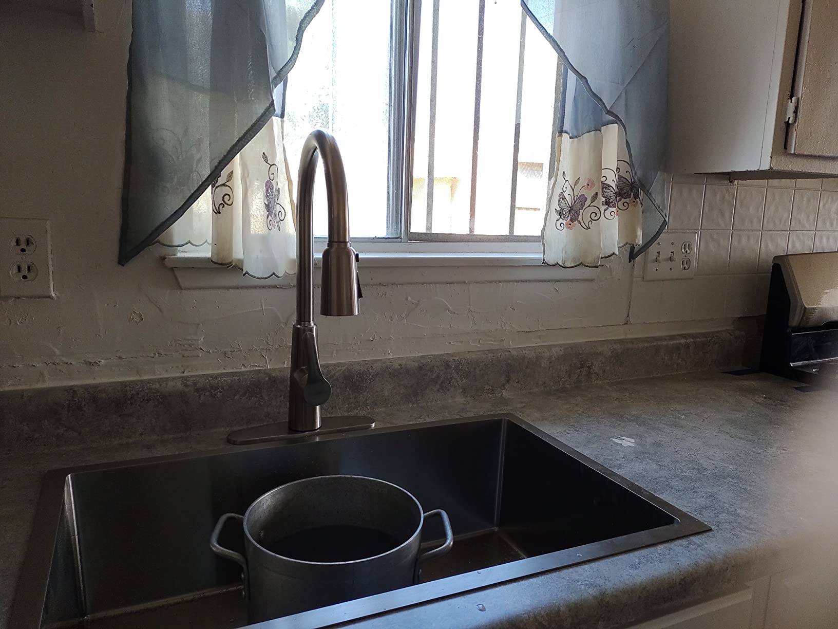 ATTOP Double Bowls Undermount Kitchen Sink,32 Inch Nano Coating Stainless Steel Handmade Undermount Double Bowls Kitchen Sink customer photo 2