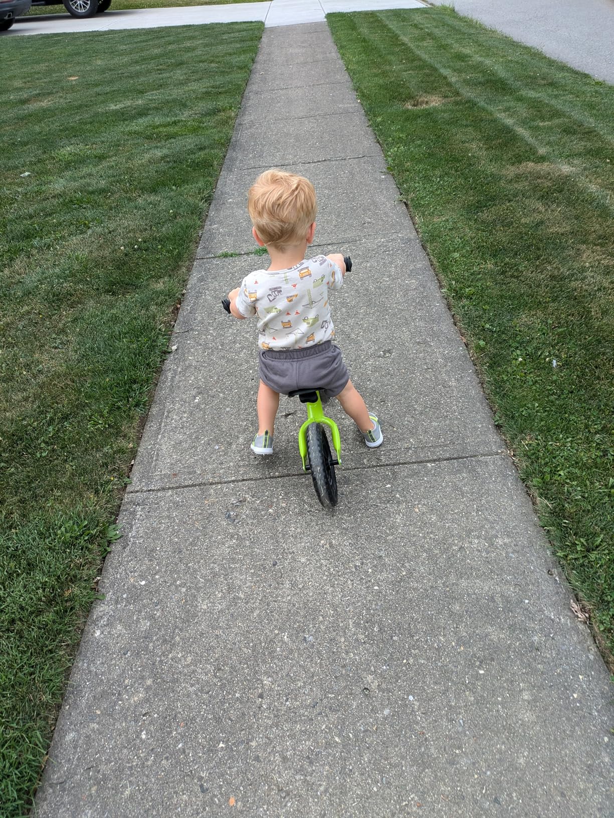 TOMY John Deere Toddler Balance Bike - 10