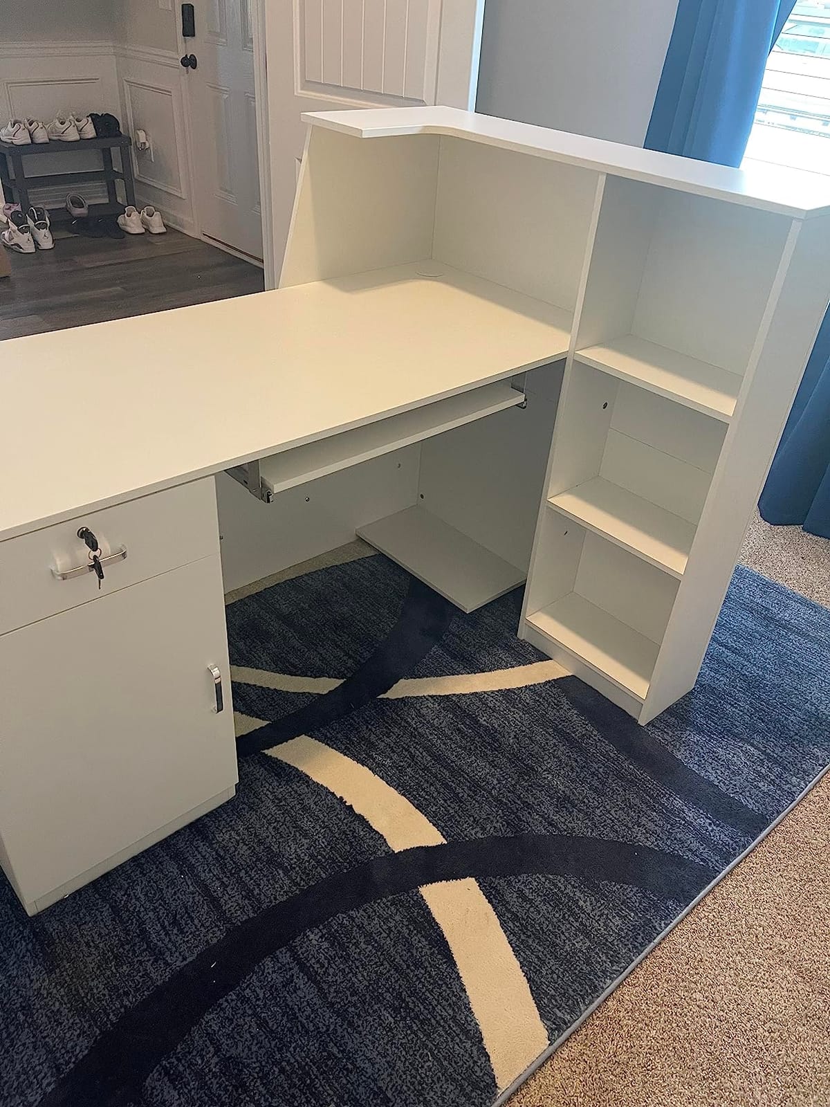 AIEGLE Large Reception Desk with Counter, Retail Counter with Private Lockable Storage & Adjustable Shelves, for Salon Reception Room Checkout Office, Natural and White (70.9