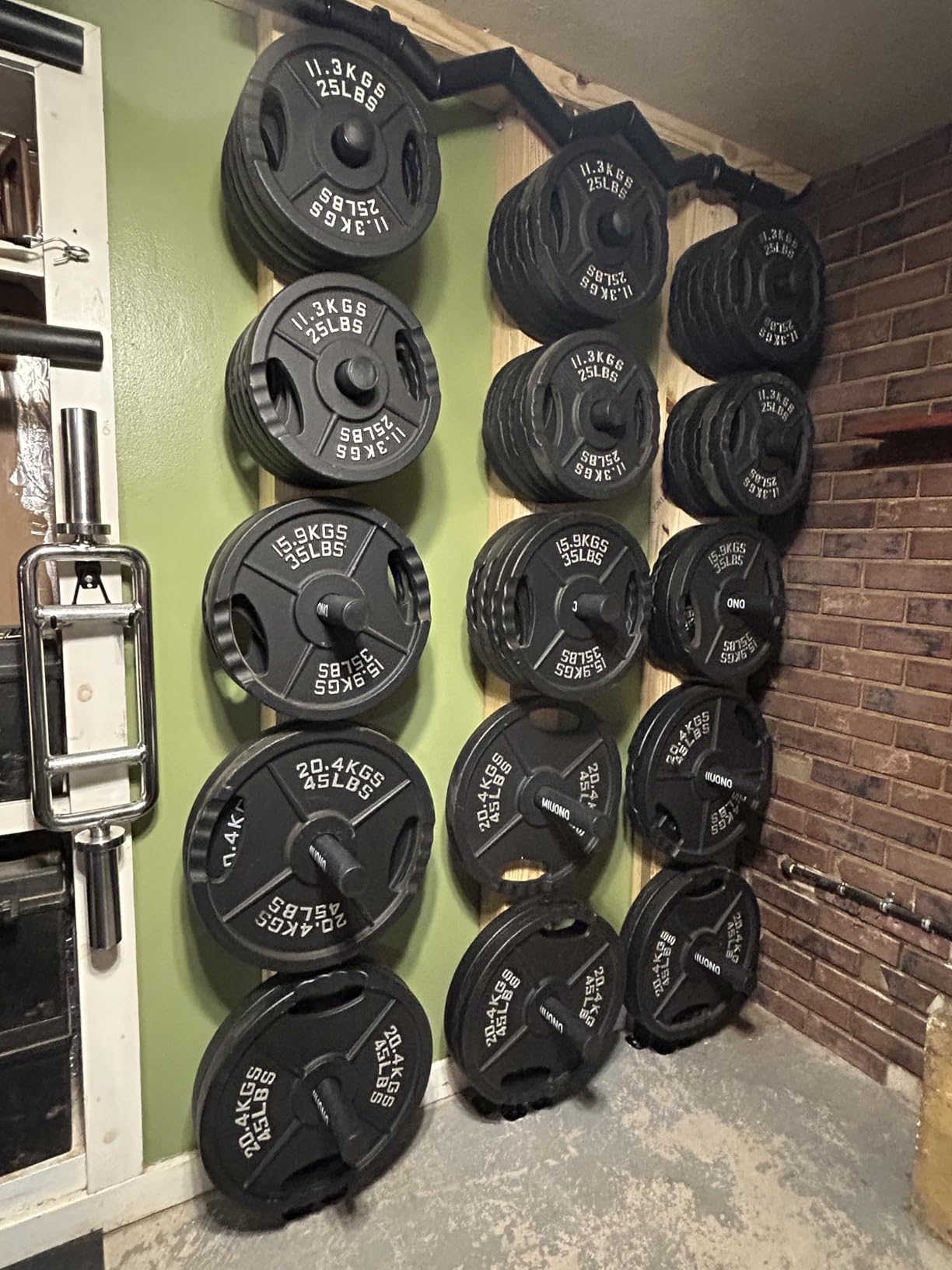 Weight Plate Holder, Wall Mounted Weight Rack Storage for Weight Plates, Home Gym Organizer customer photo 1