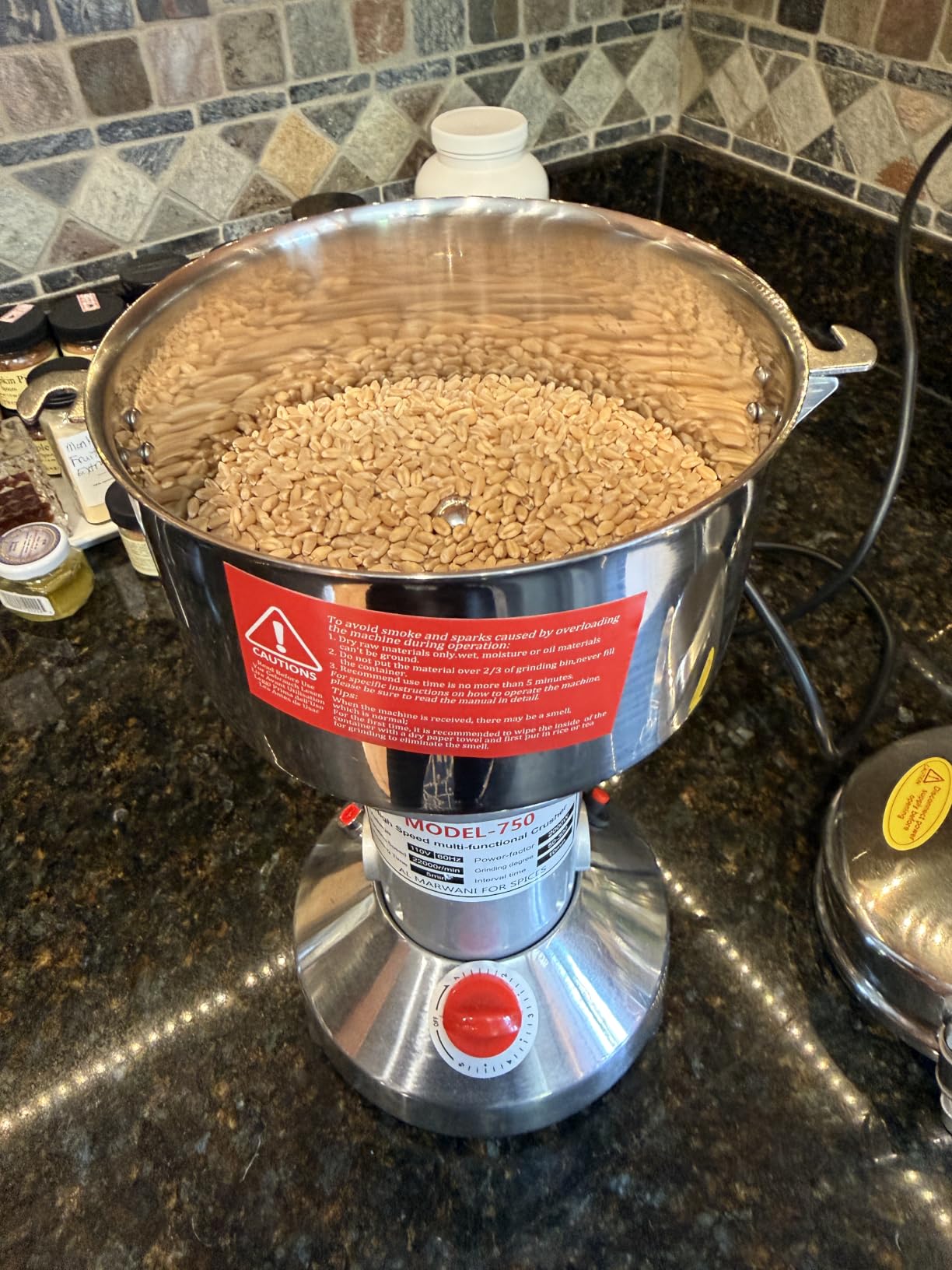 2000g Electric Grain Grinder Spice Grain Mill Stainless Steel 30s 28000RPM High Speedy Grinding with Overload Protection& 5min Timer Mill for Dry Spice Herbs/Nut/Coffee/Rice customer photo 2