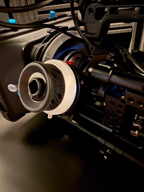 Tilta Pocket Follow Focus | Precise Focus Ring with A/B Stops | Fluid Damping System | 15mm Rod & Rod Holder | Works with Most Cameras & Lenses | Lightweight, Comfortable, and Compact Design (FF-T07) customer photo 2