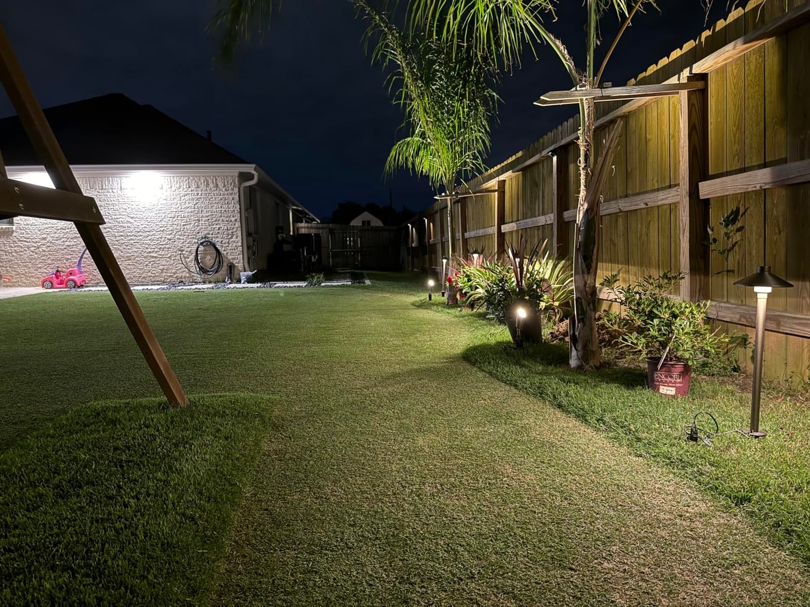 Gardencoin Solid Brass Outdoor Landscape Spotlights, 12V Heavy Duty Low Voltage LED Spot Light Waterproof for Garden and Yard Up Lighting, Bronze Accent Lighting Fixture Without MR16 Bulb, 6 Pack customer photo 2