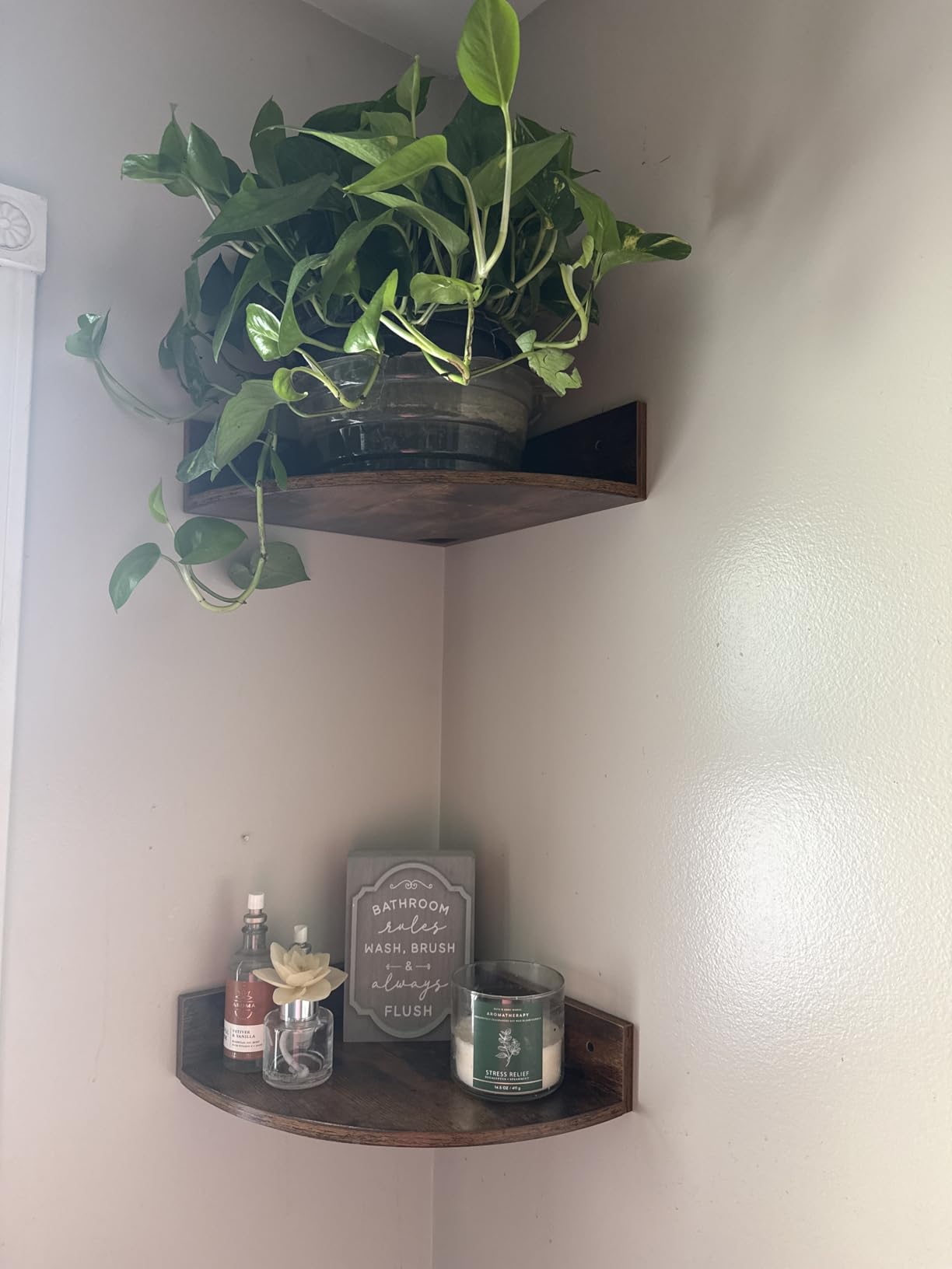 Homode Corner Shelf Wall Mount, Set of 3 Floating Corner Shelves with Cord Hole, 3 Tier Wood Wall Display Shelf, Storage for Bathroom Living Room Kitchen Bedroom, Rustic Brown and Black customer photo 1