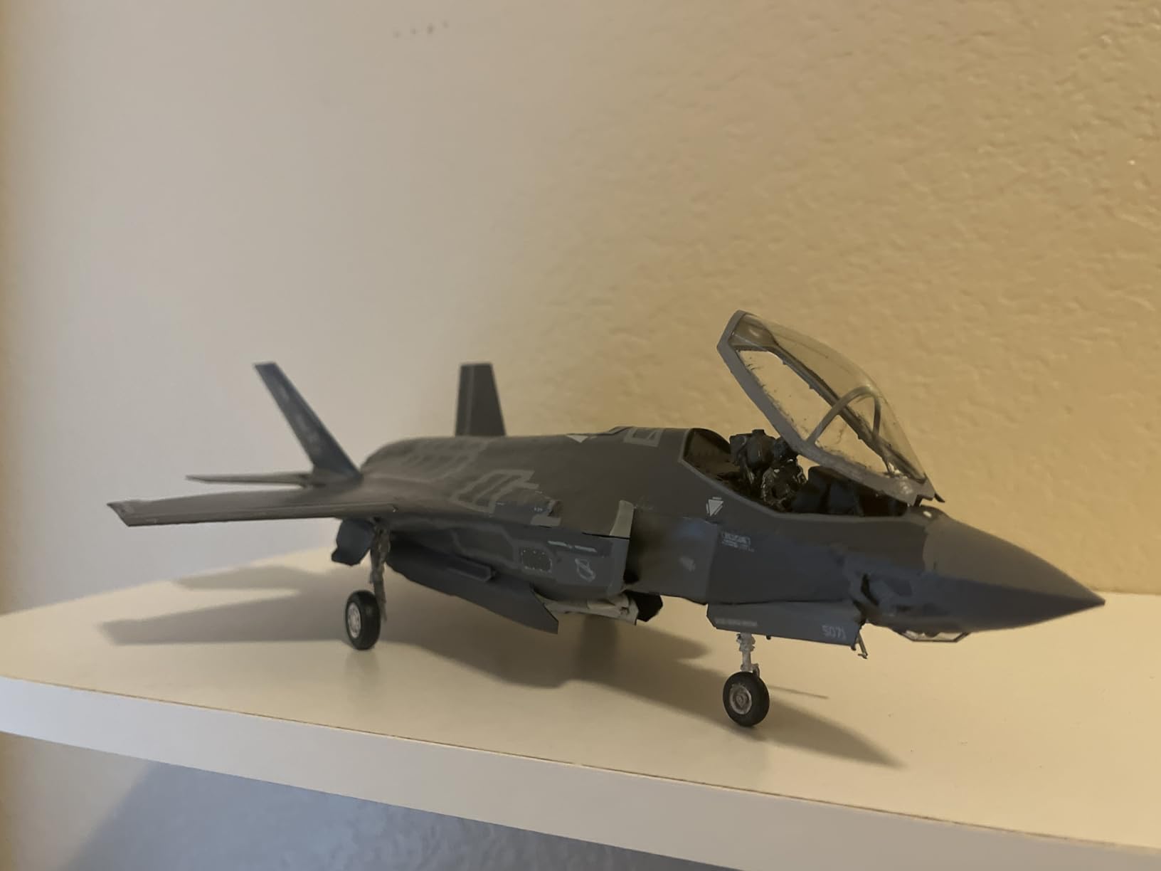 Tamiya Lockheed Martin F-35 A Lightning II Plastic Model Kit, 1/48 Scale customer photo 2