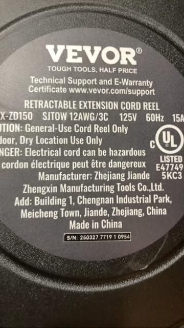 VEVOR 45FT Retractable Extension Cord Reel, Heavy Duty 12AWG/3C SJTOW Cord | 15A Circuit Breaker, with Lighted Triple Tap Outlet, 180° Swivel Bracket, Ceiling or Wall Mount for Garage, Workshop, Orange customer photo 2