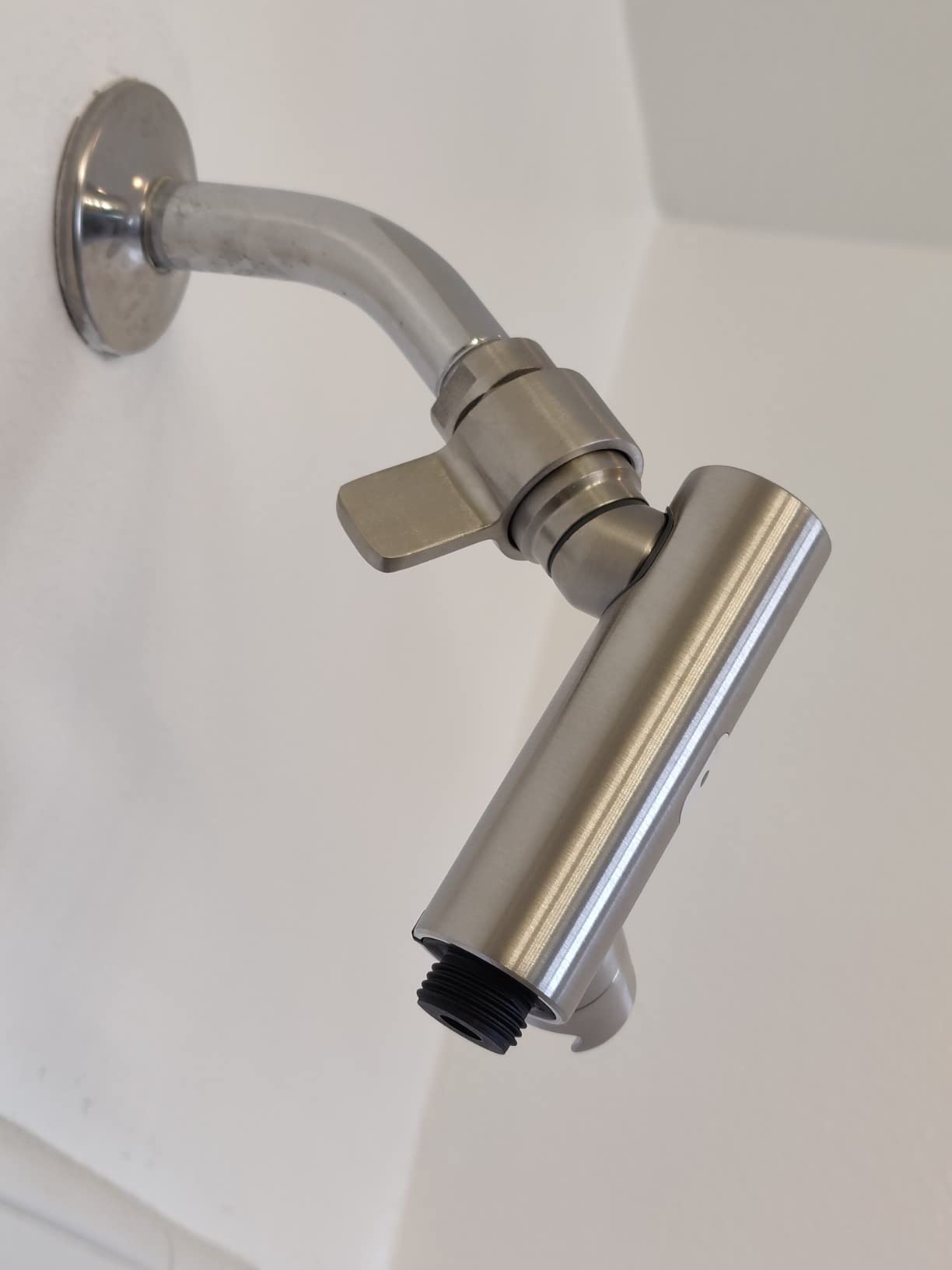 Smart Shower Head, Bluetooth Handheld Water Saving Showerhead with Adjustable High Pressure to Spa-Like Mist, Stainless Steel, Easy Installation, Customizable LED Lights, Citron, 1.8 GPM customer photo 2