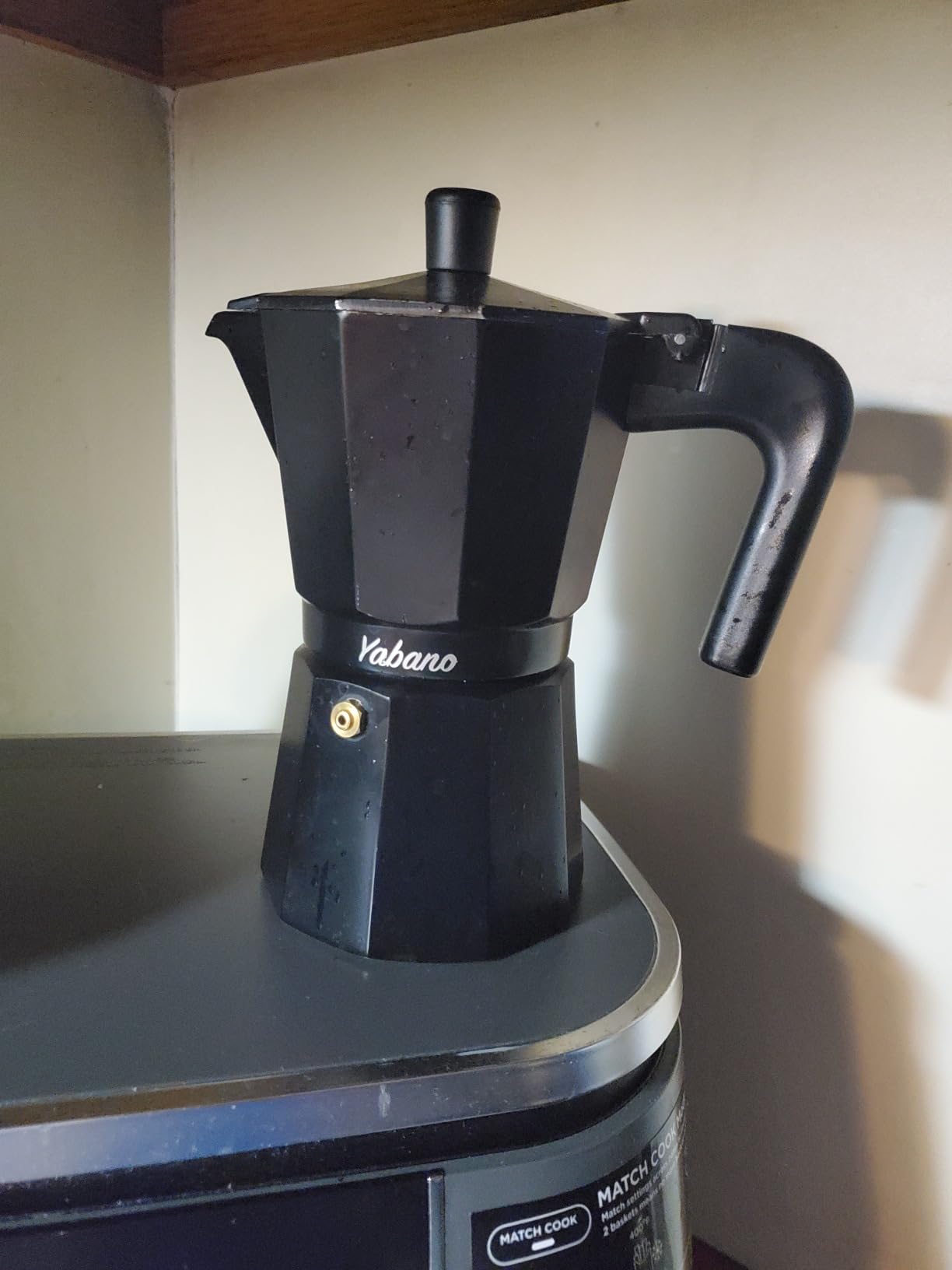 Yabano Stovetop Espresso Maker 9 Cup Italian Moka Coffee Pot | For Gas, Electric Or Ceramic Stovetop, Makes Espresso-Style Coffee, Cappuccino And Latte Base, Red Finish customer photo 2