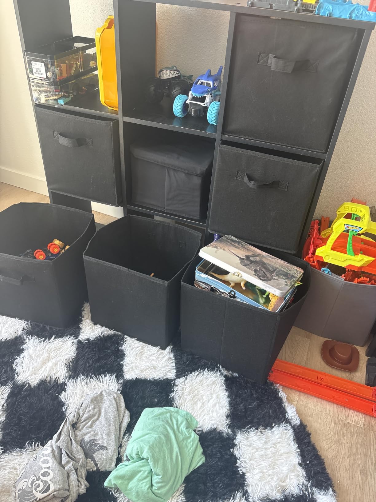 STORAGE MANIAC Storage Cubes, 11 Inch Durable 6 Pack Fabric Foldable Collapsible Bins with Handles for Organization, Closet, Shelves, Offices, Toys, Black customer photo 1