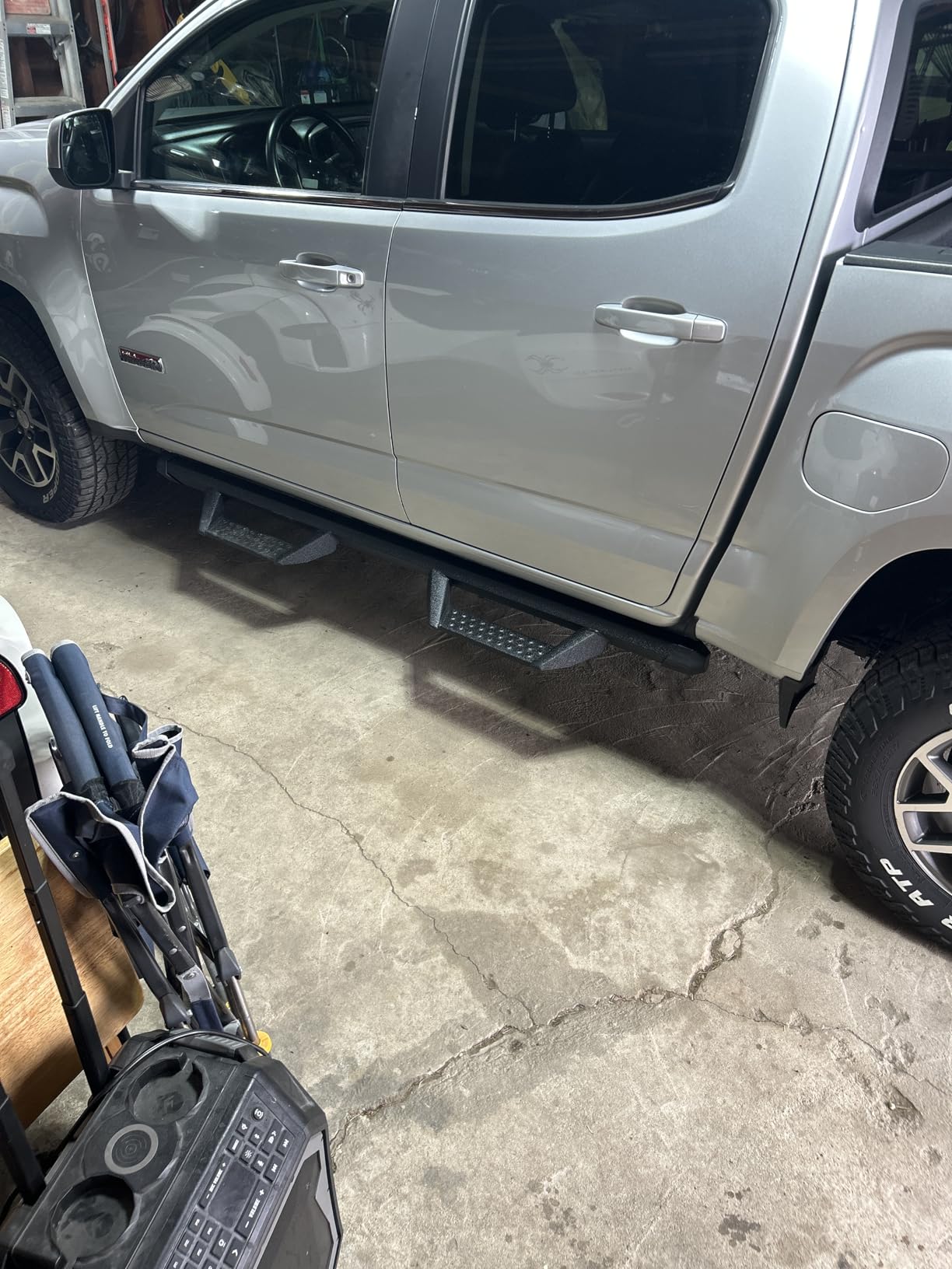 SMANOW Running Boards Compatible with 19-26 Chevy Silverado/GMC Sierra 1500 Crew Cab, 20-26 Silverado/Sierra 2500HD 3500HD Crew Cab. Dual-Stage Textured Black Powder Coated Step Bars Side Steps. customer photo 1