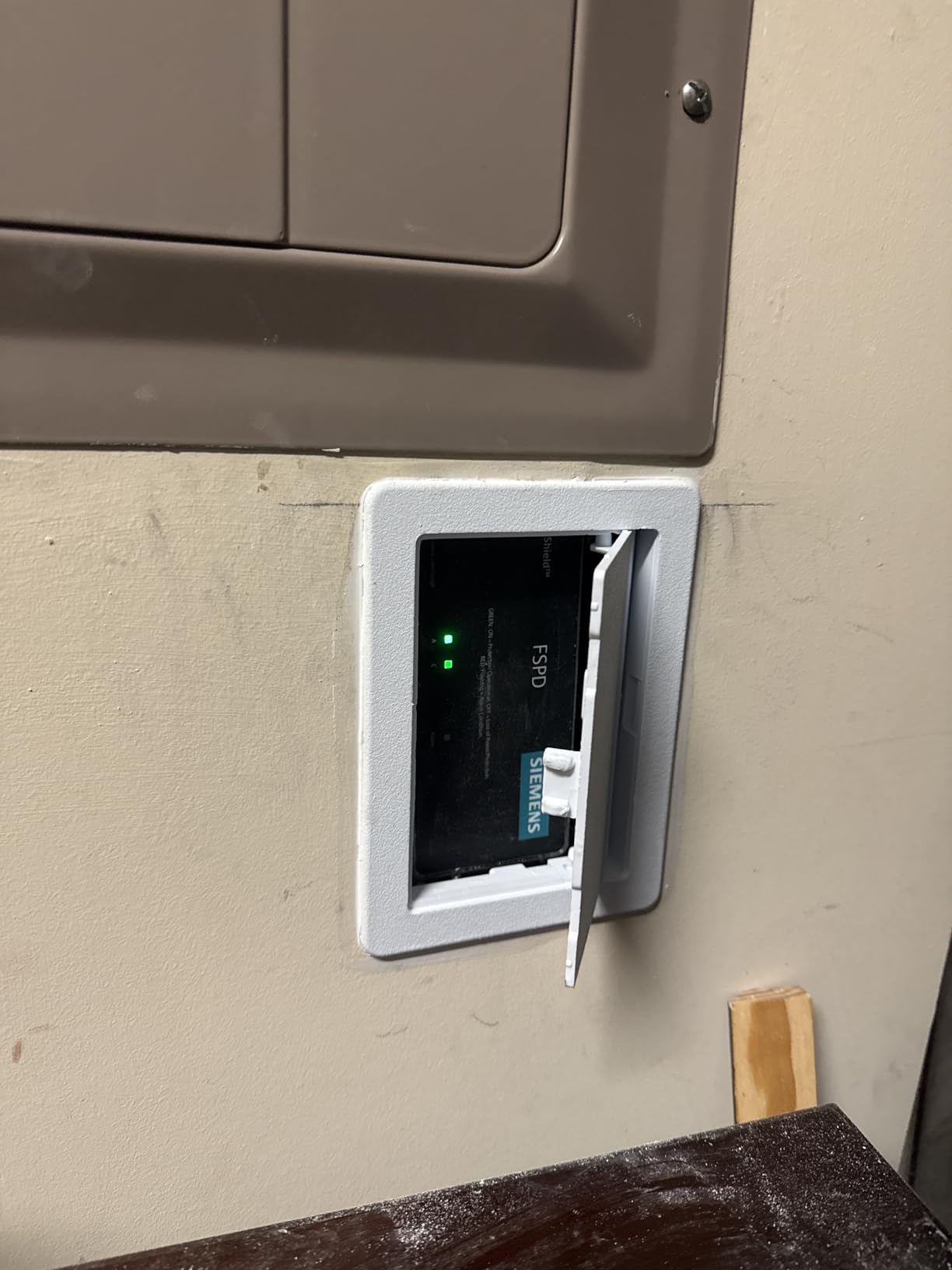 Siemens Boltshield FSPD140 Level 2 Whole House Surge Protection Device Rated for 140,000 Amps, 120/240V customer photo 2