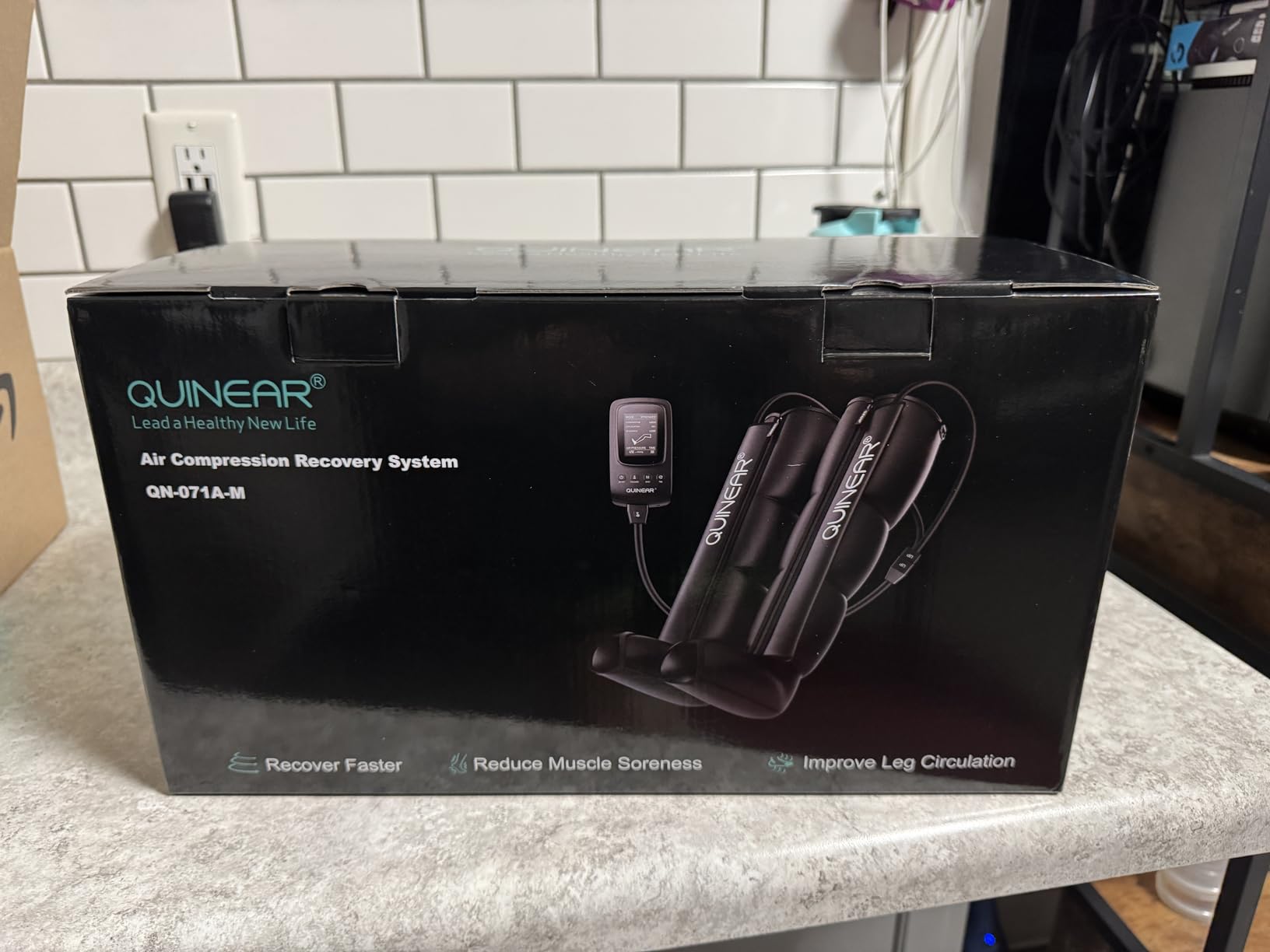 QUINEAR Air Compression Recovery System, Professional Sequential Device for Massage Therapy, Foot and Leg Recovery Boots to Improve Circulation for Athletes (Large) customer photo 1