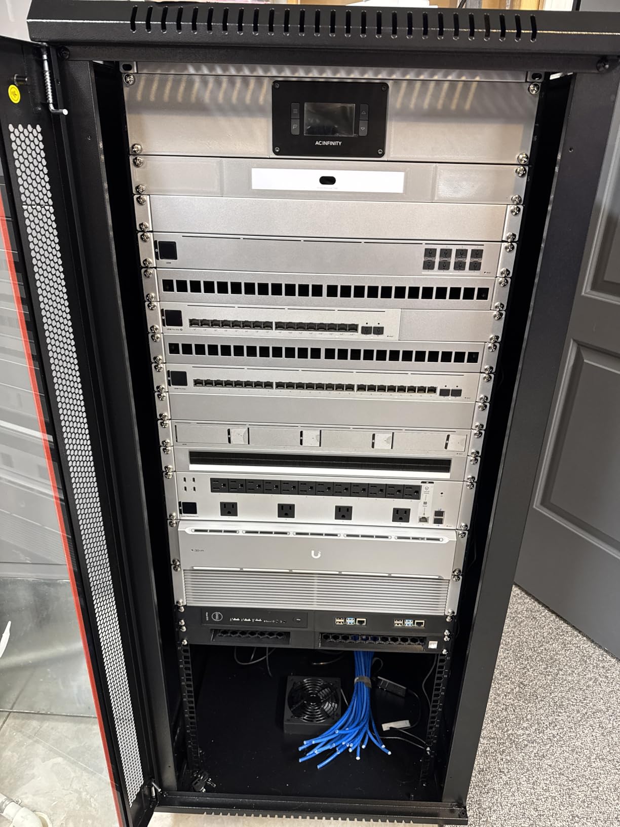 12U Wall Mount Server Rack Cabinet 24