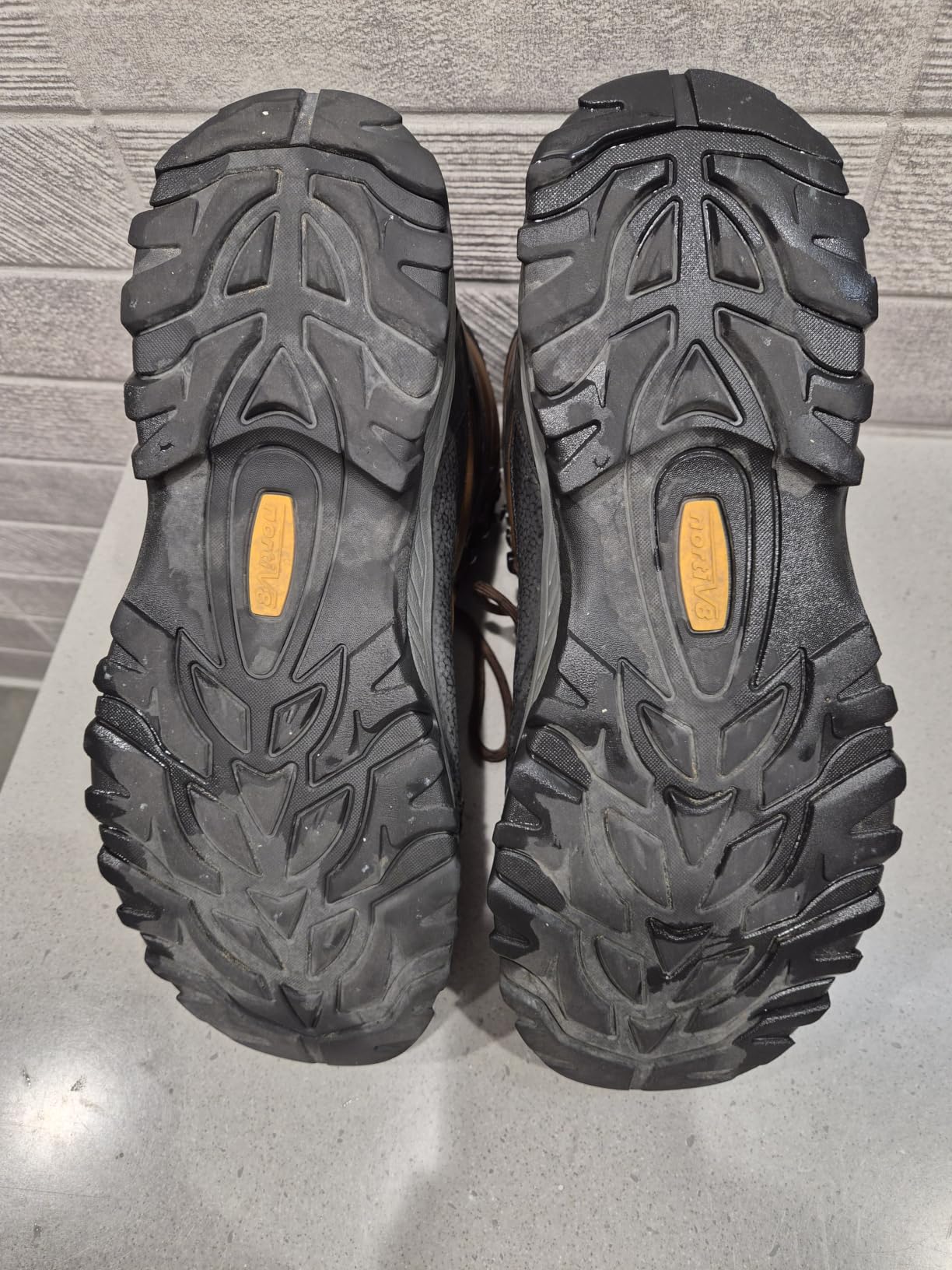 NORTIV 8 Men's Waterproof Steel Toe Work Boots customer photo 1