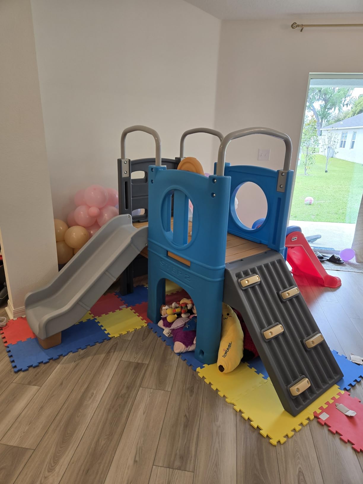Step2 Scout & Slide Climber, Kids Outdoor Playset, Backyard Playground Set, Slide, Climbing Wall, Tunnel, for Toddlers 2-6 Years Old customer photo 1