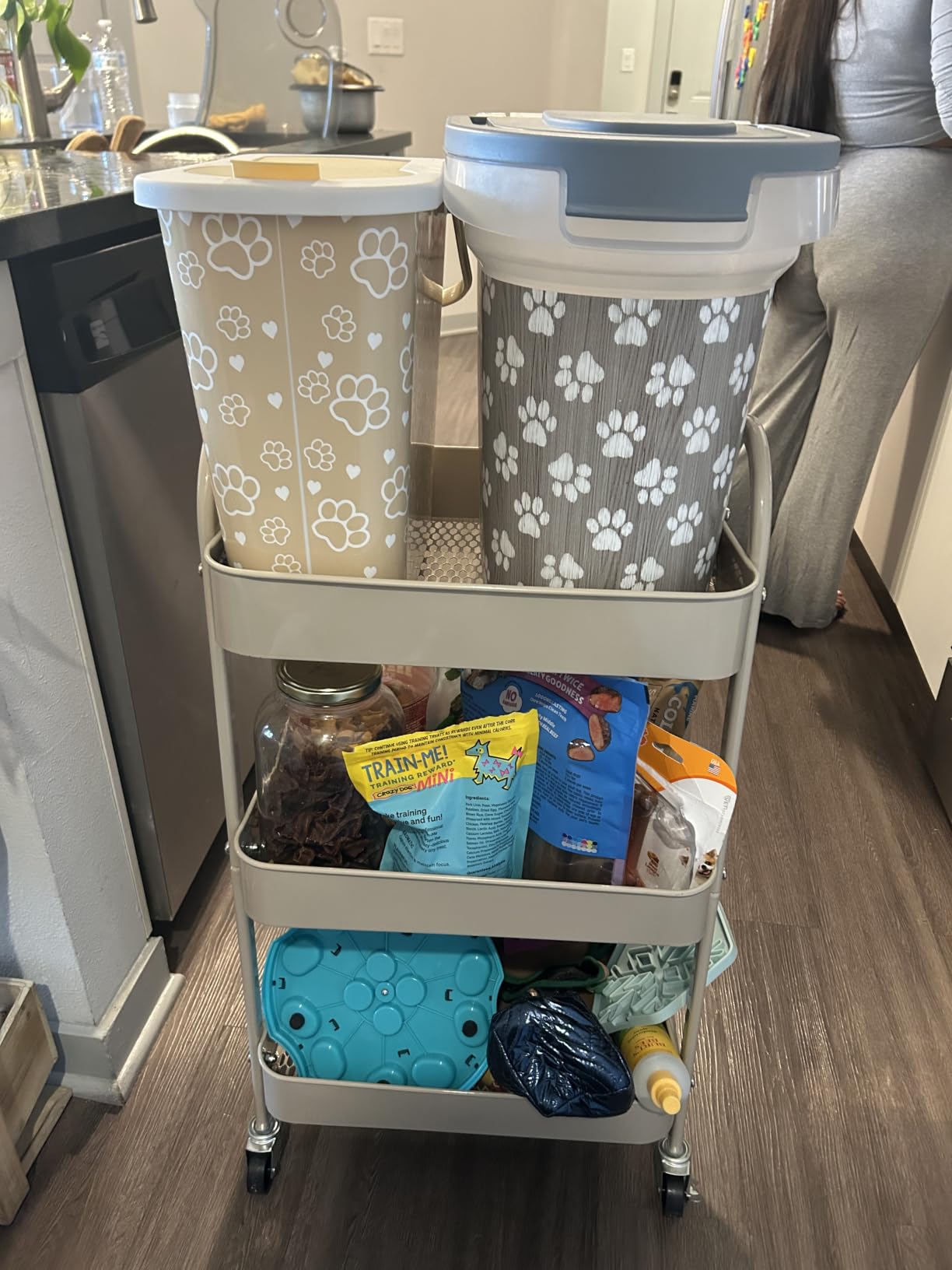3 Tier Utility Rolling Cart, Metal Storage Cart with Handle and Lockable Wheels, Multifunctional Storage Organizer Trolley with Mesh Baskets for Kitchen, Living Room, Office, Garage (Black) customer photo 1