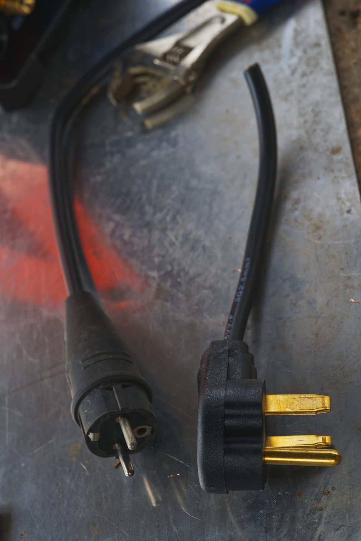 HITBOX 200A AC/DC TIG Welder 6-in-1 with Pulse & Square Wave, HF Start Aluminum TIG, MMA/Stick Welding, 220V IGBT Inverter, Dual Cooling Fan, Digital Display, Foot Pedal Compatible (HBT250P) customer photo 2