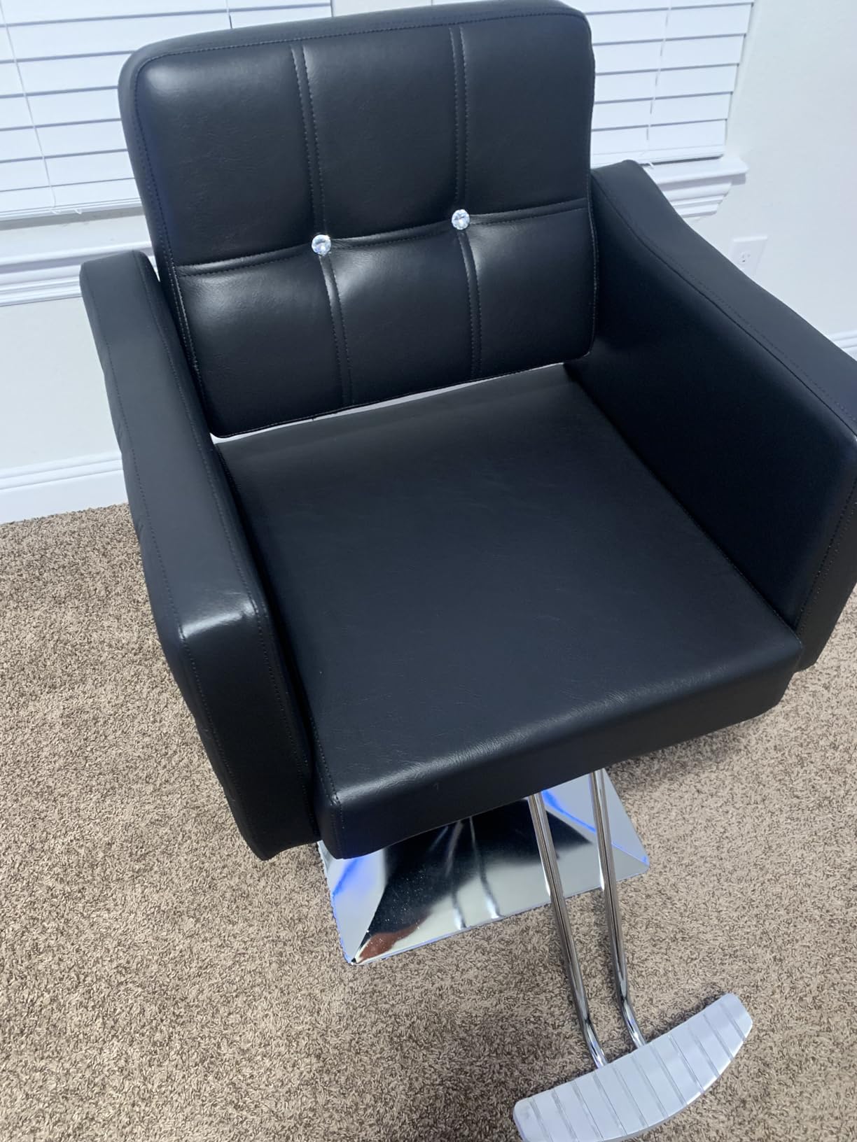 OmySalon Hair Salon Chair Hydraulic Barber Chair for Home Barbershop Black, Braiding Chair for Hair Stylist Heavy Duty, Styling Hairdressing Beauty Spa Equipment customer photo 1