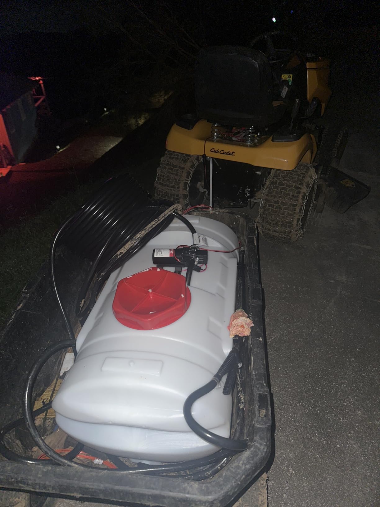 CHAPIN 8-Gallon ATV Spot Sprayer, 12V Pump for Easy Spraying | Chemical-resistant tank; ideal for ATV and UTV spraying, handles weed control, fertilizers and pest controls with 10ft hose customer photo 2