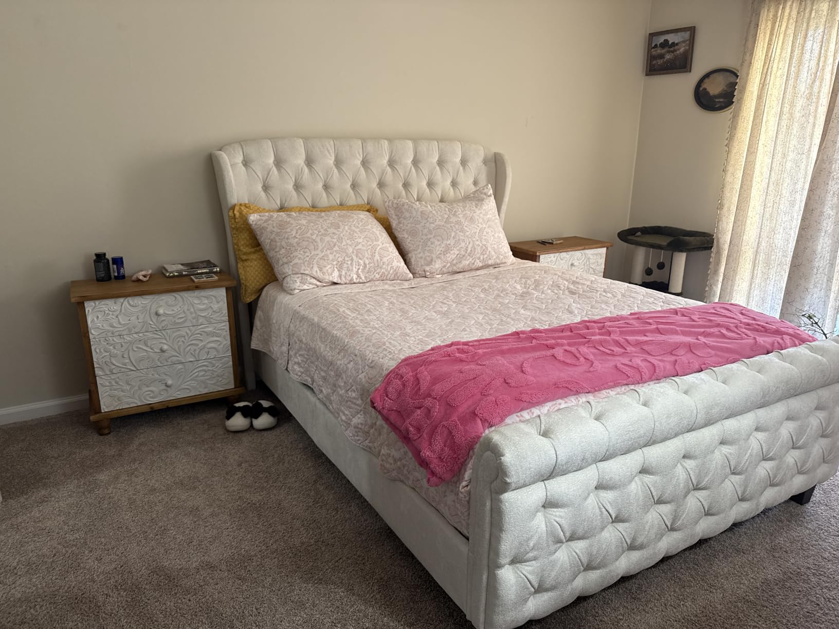 AMERLIFE King Size Upholstered Sleigh Platform Bed Frame with Headboard | Bed Frame with Wingback Headboard, Deep Button Tufted, Wood Slats Support, No Box Spring Needed, Cream Chenille customer photo 1