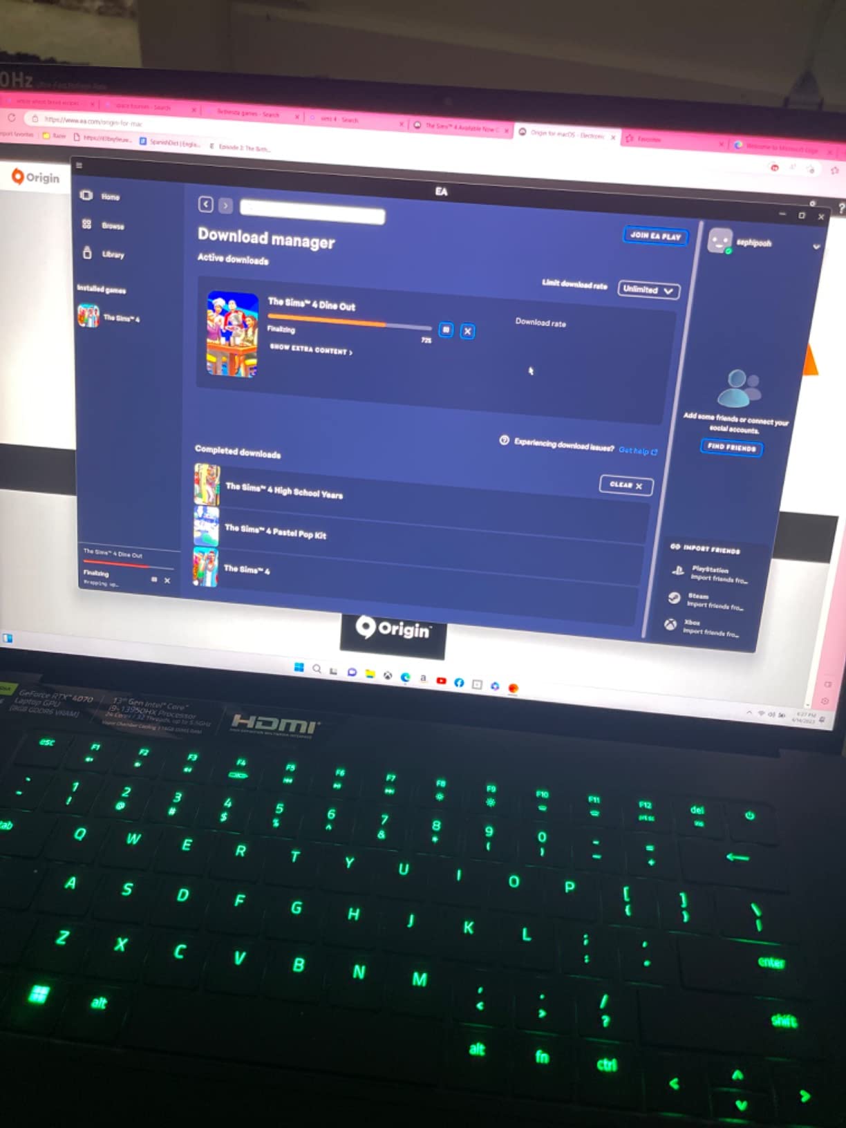 Razer Blade 16 Gaming-Laptop: NVIDIA GeForce RTX 4070 13th Gen Intel 24-Core i9 HX CPU - 16