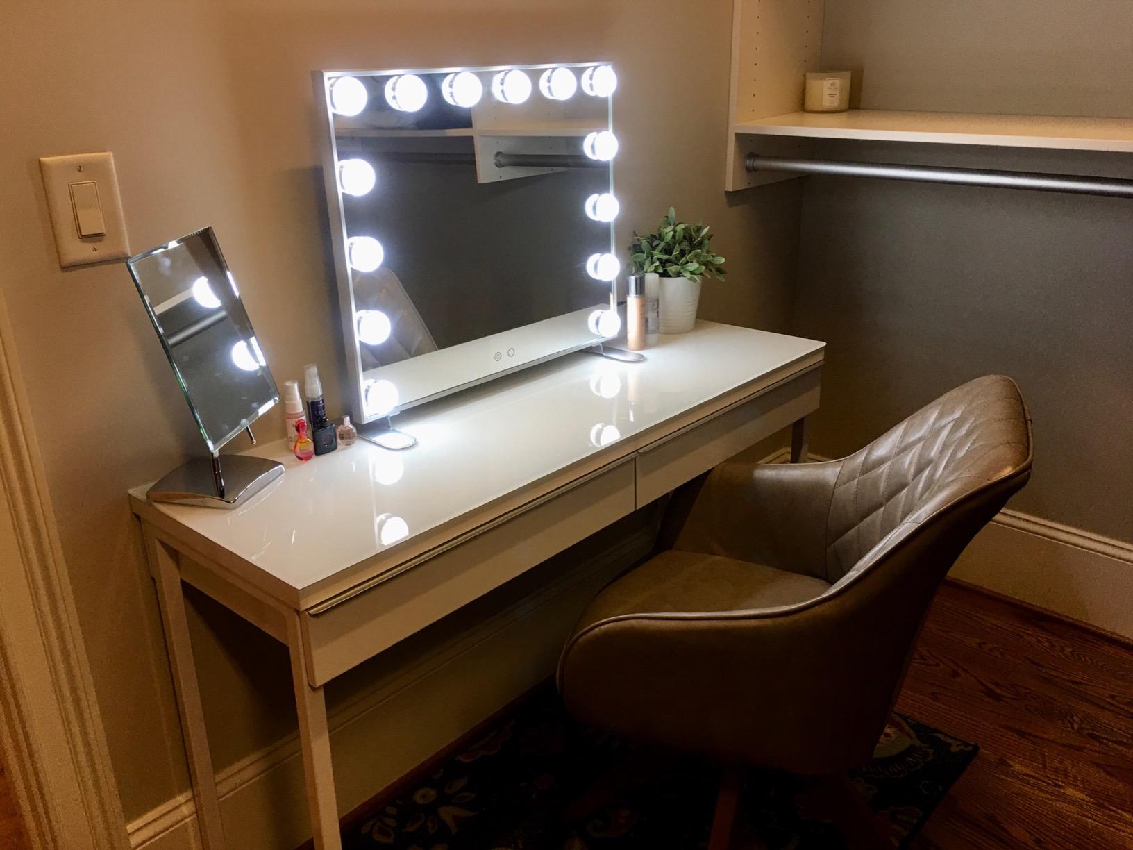 BEAUTME Hollywood Makeup Mirror,Vanity Mirror with Lights, LED Mirrors, Tabletop or Wall-Mounted Mirror with 16 Dimming LED Bulbs, Silver(911×180×616mm) customer photo 1