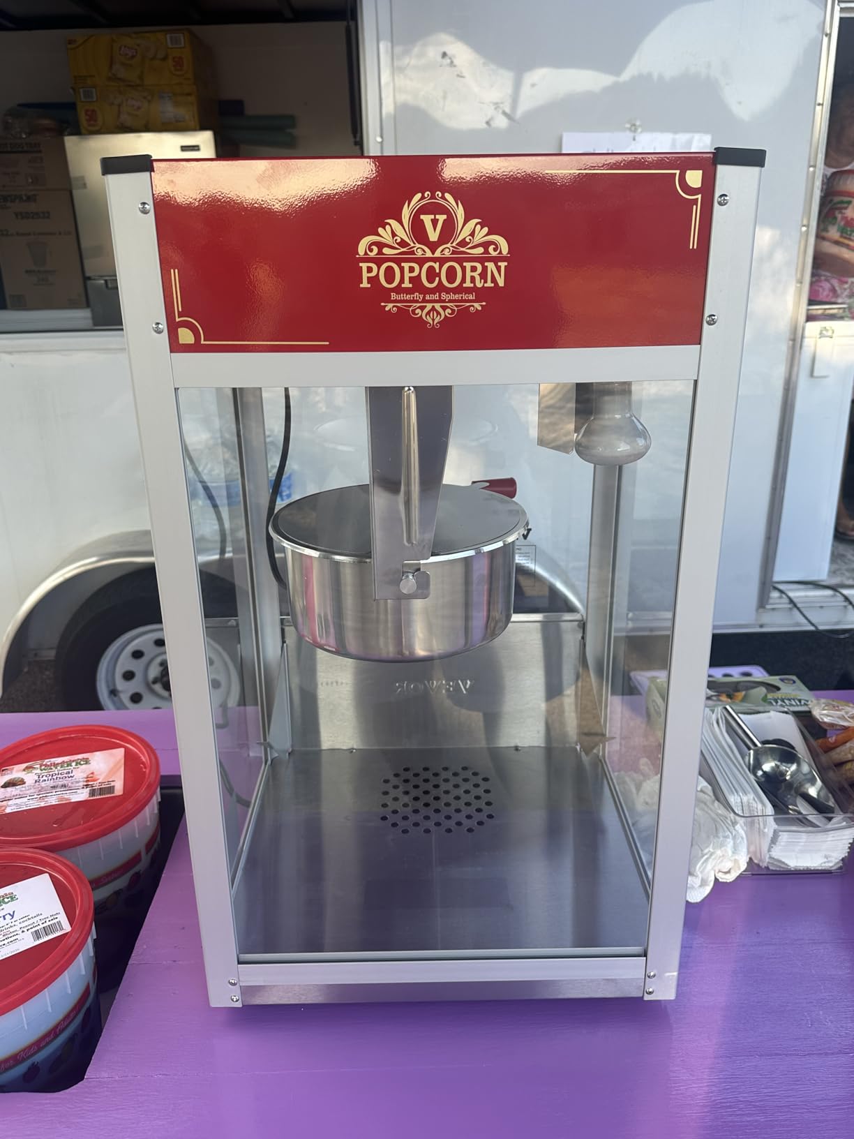 VEVOR Commercial Popcorn Machine, 12 Oz Kettle, 1440 W Countertop Popcorn Maker for 80 Cups per Batch, Theater Style Popper with 3-Switch Control customer photo 2