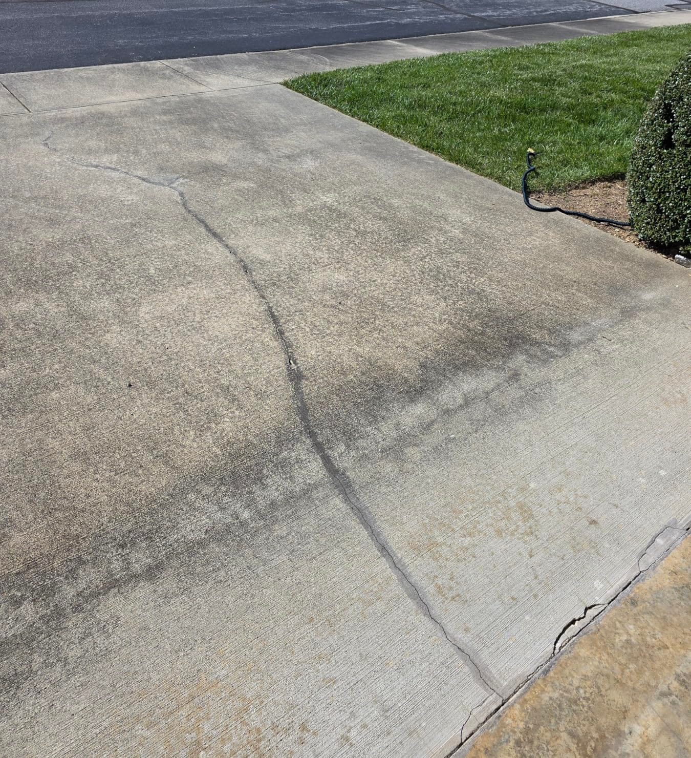 Westinghouse ePX3500 Electric Pressure Washer, 2500 Max PSI 1.76 Max GPM with Anti-Tipping Technology, Onboard Soap Tank, Pro-Style Steel Wand, 5-Nozzle Set, for Cars/Fences/Driveways/Home/Patios customer photo 1