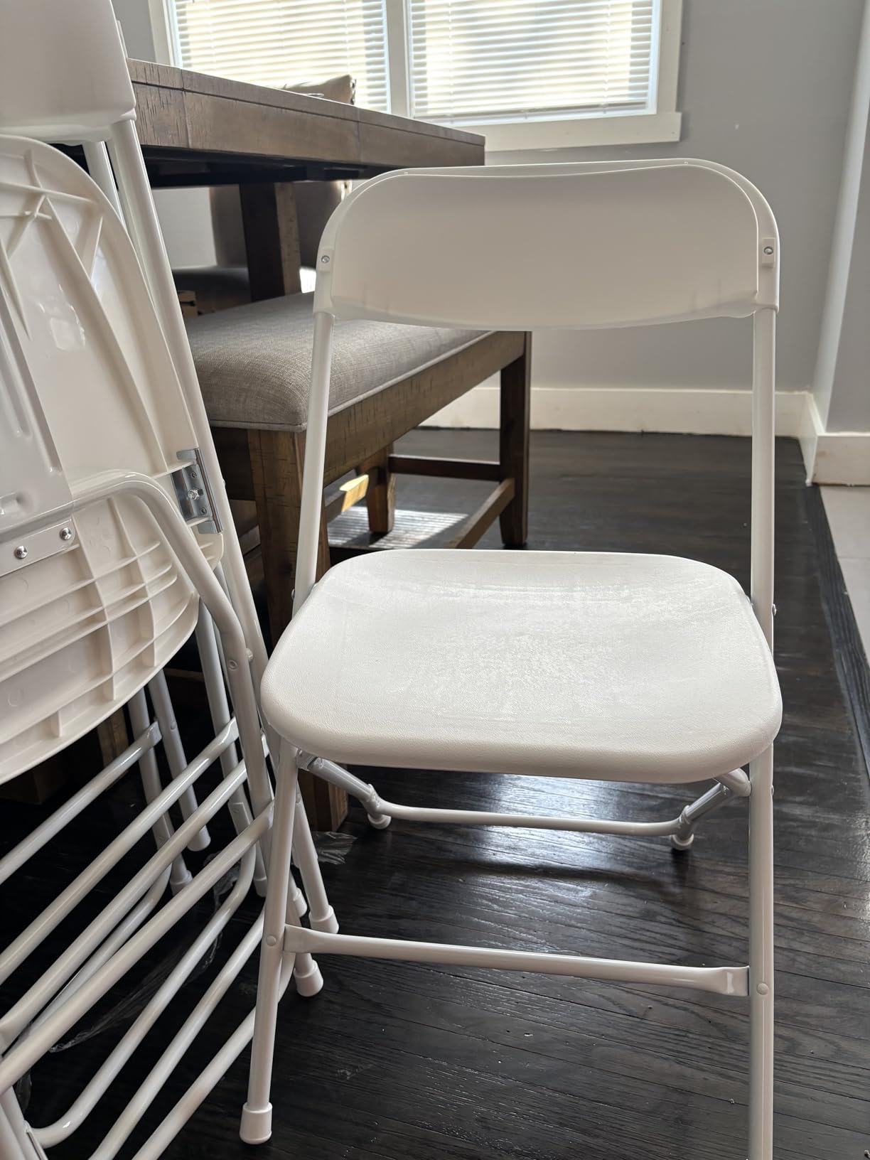 Allpop 10 Pack Plastic Folding Chair, 300lb Capacity, Portable Commercial Chair Seat with Steel Frame for Wedding Party Office Indoor Outdoor Events, Stackable, White customer photo 1