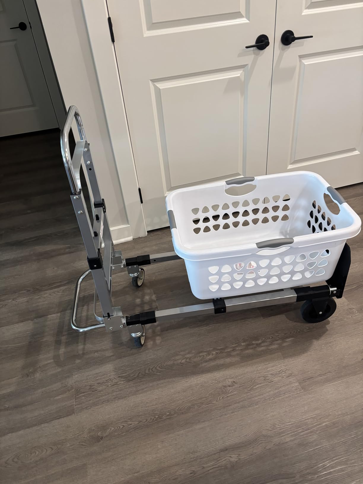 Suzhi Foldable Hand Truck Moving Dolly Cart with 4 Wheels, 500 Lbs Load, 2 Straps, Pre-Assembled, Save Room, Easy Folding Dolly for Furniture, Appliances, Boxes, Warehouse & Office Transport customer photo 1