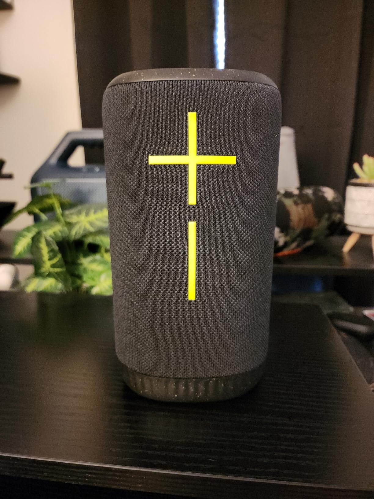 Ultimate Ears EVERBOOM Wireless Bluetooth Portable Speaker - Cobalt Blue customer photo 1