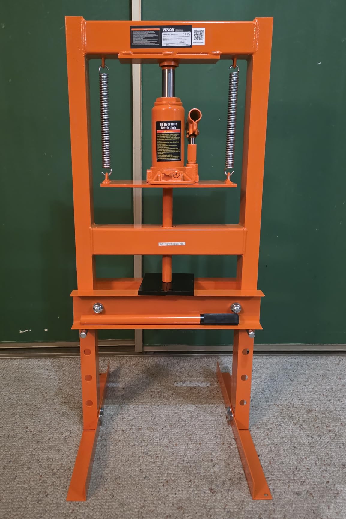 VEVOR Hydraulic Shop Press, 12 Ton/26000lbs, H-Frame, 4-Hold Adjustable Height, with Movable Plates, for Garage or Professional Users, Orange customer photo 1