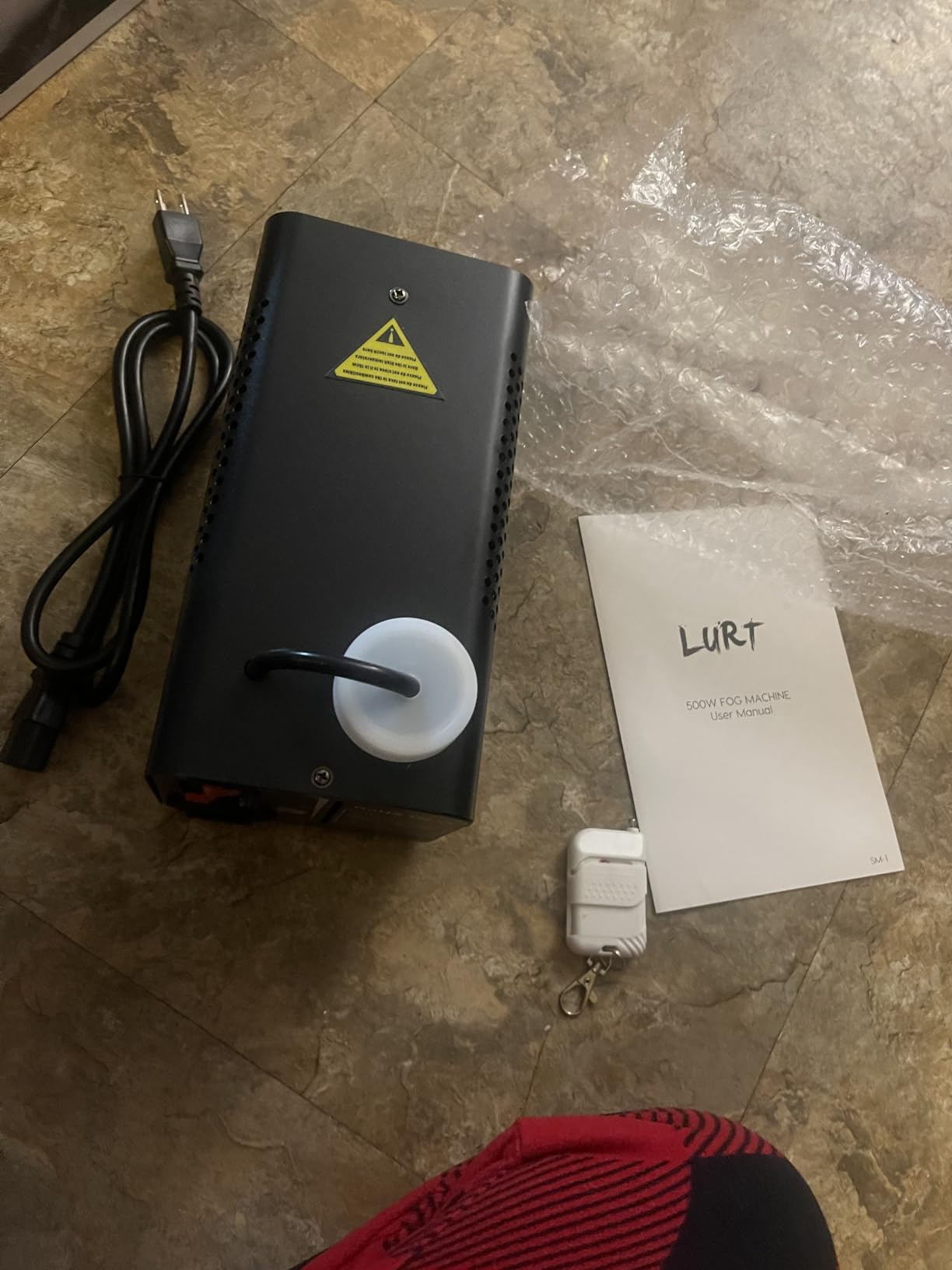 LURT Fog Machine 500W Mini Smoke machine with Wireless Remote Control and Auto Mode Portable for Parties,Outdoor,Halloween,Wedding,Stage,Effect,indoor,Disco and Disinfection 2500CFM,Fuse Protection customer photo 1