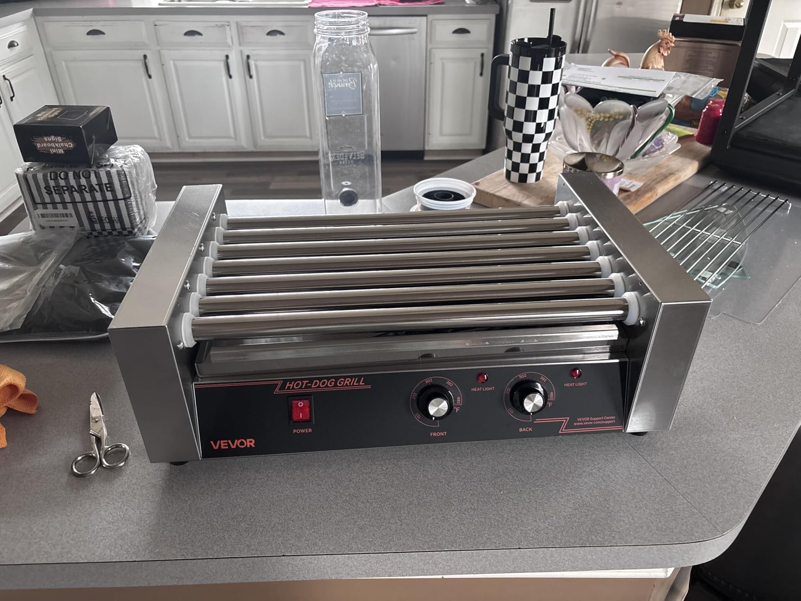 VEVOR Hot Dog Roller 7 Rollers 18 Hot Dogs Capacity 1050W Stainless Sausage Grill Cooker Machine with Dual Temp Control Glass Hood Acrylic Cover Bun Warmer Shelf Removable Oil Drip Tray, ETL Certified customer photo 1