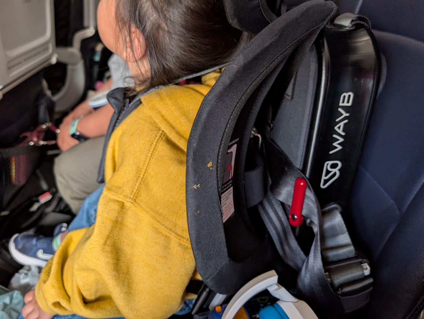 WAYB Pico Travel Car Seat with Premium Carrying Bag - Lightweight, Portable, Foldable - Perfect for Airplanes, Rideshares, and Road Trips - Forward Facing for Kids 26.5-50 lbs and 33.5-45