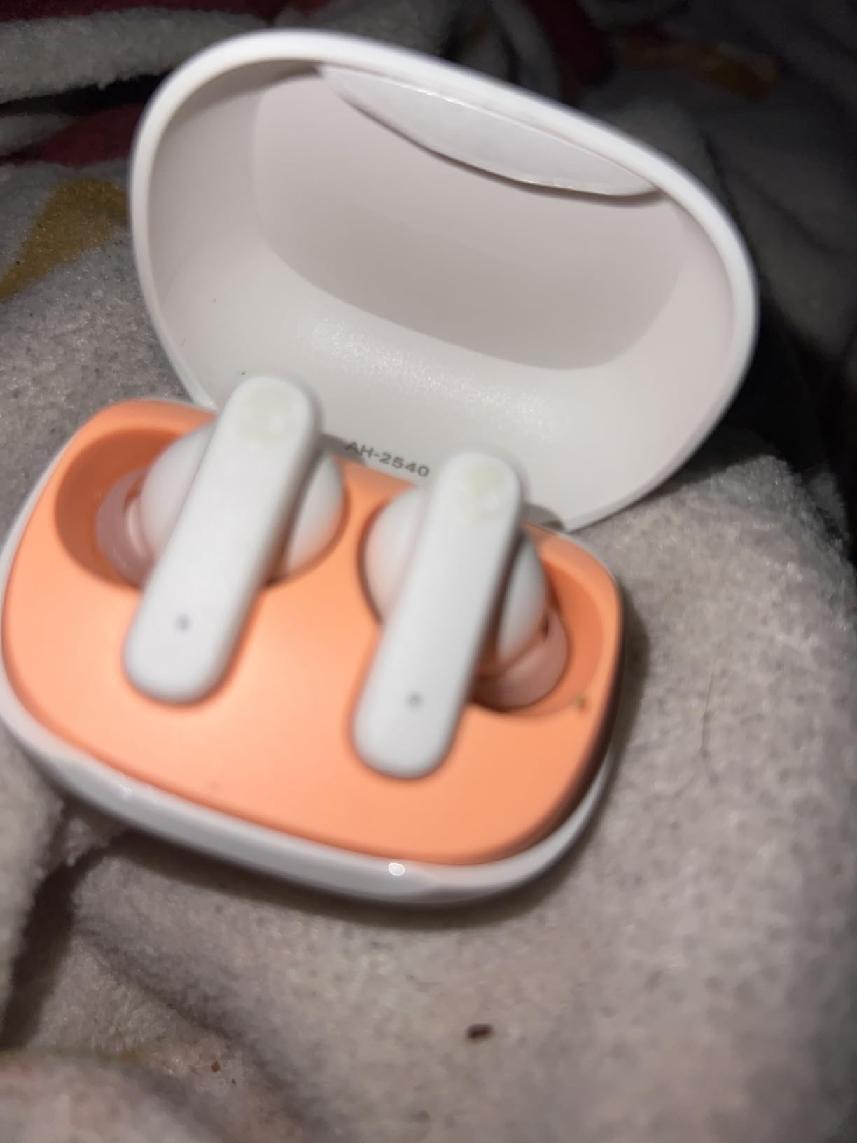 Skullcandy Smokin' Buds Wireless Noise Isolating Earbuds - True Black customer photo 1