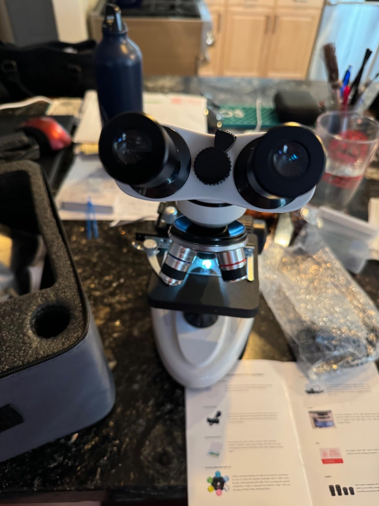 Binocular Compound Microscope 40X-2000X, Research Grade Professional Microscope with Dual Mechanical Stages and Coaxial Coarse/Fine Focus Knobs, Built-in Electronic Eyepieces customer photo 1