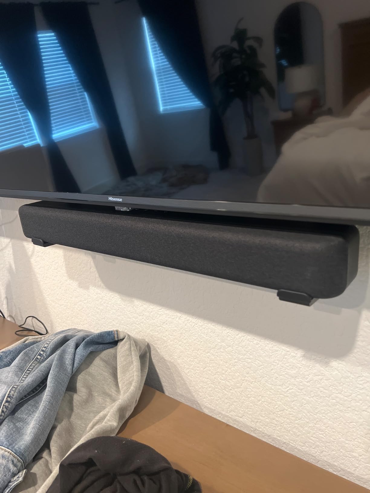 Amazon Fire TV Soundbar, 2.0 speaker with DTS Virtual:X and Dolby Audio, Bluetooth connectivity customer photo 1