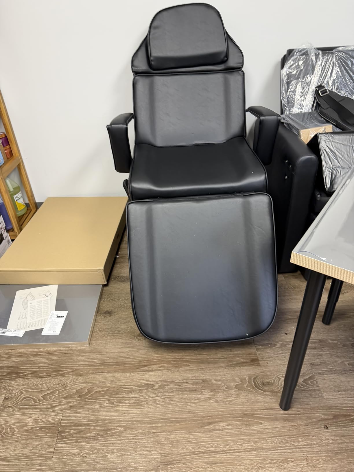 BarberPub 3-Motor Electric Tattoo Chair Salon Massage Facial Bed Black 2751 | Height 25.2-37 in, 480 lbs, PVC leather, 3 motor electric remote, esthetician salon spa massage tattoo facial adjustable bed customer photo 1