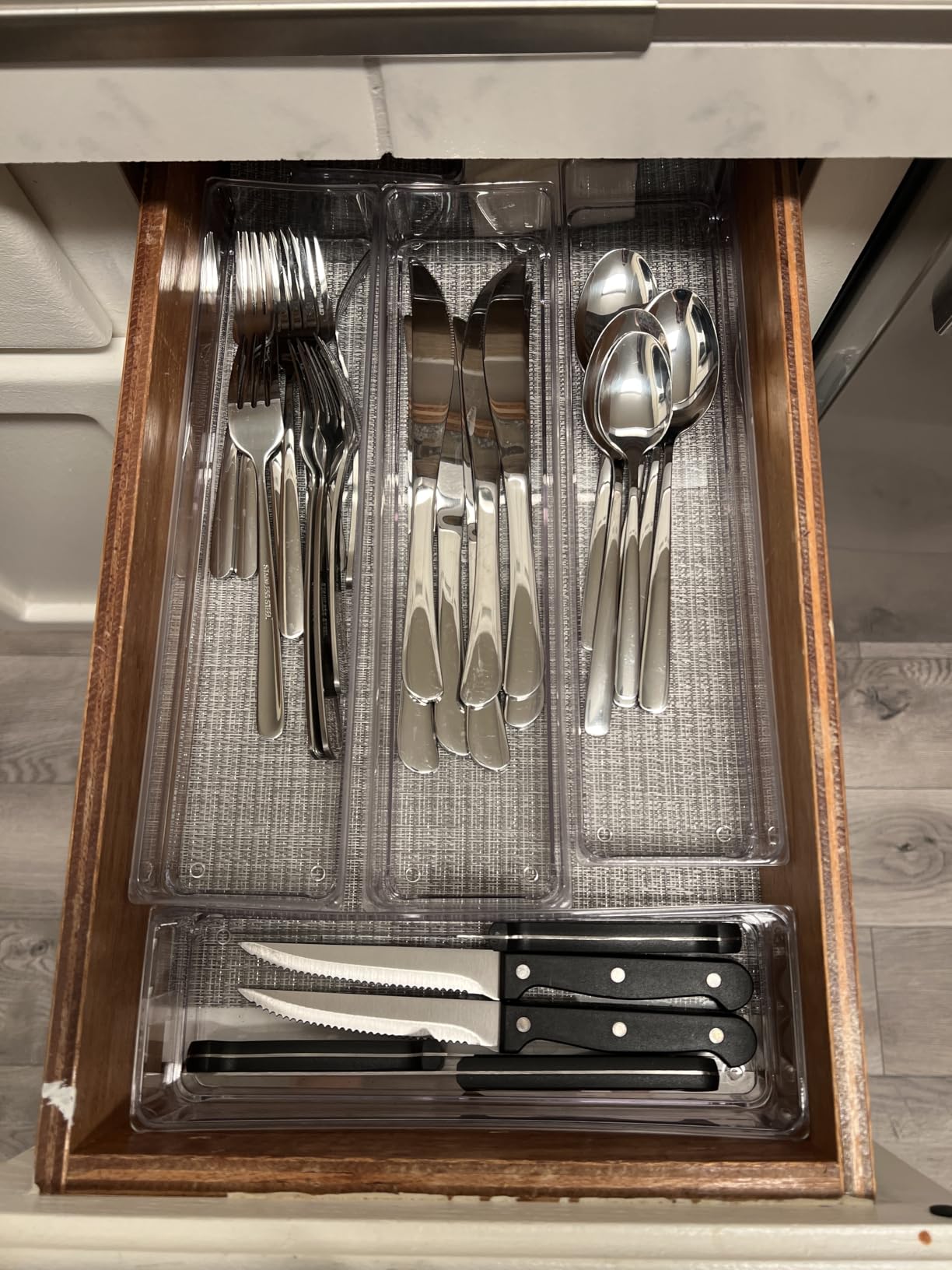 49-Piece Silverware Set with Organizer, Heavy Duty Stainless Steel Flatware Set for 8, Cutlery Utensil Sets with Steak Knives, Rust-proof, Mirror Polished, Dishwasher Safe, Heavy Duty customer photo 1